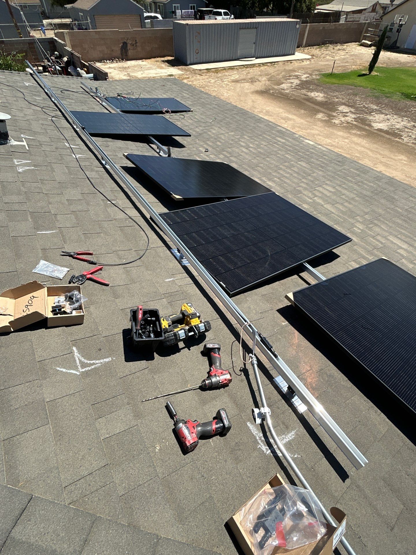 11101 Santa Paula Ave, Lamont by Solar Discovery