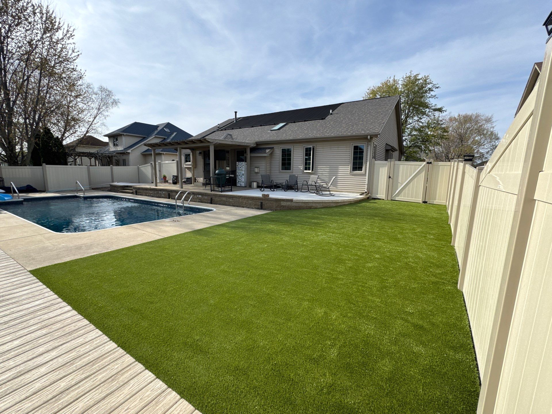 K9Grass in Columbus, IN by ForeverLawn NEIN/INDY