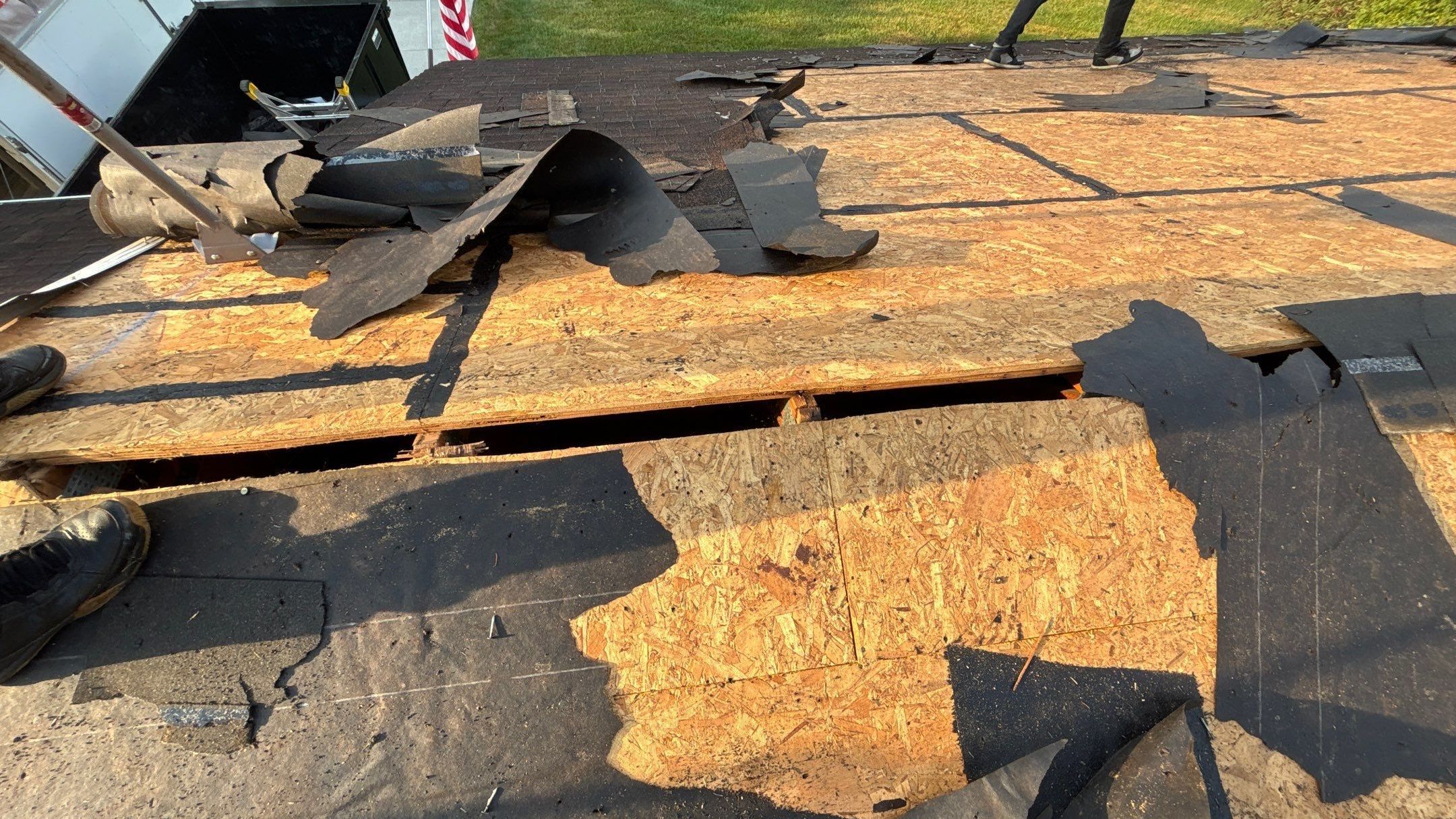 Roof Replacement using Owens Corning Onyx Black by 180 Contractors