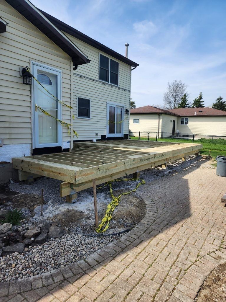 Decks by Ivy Lea Construction