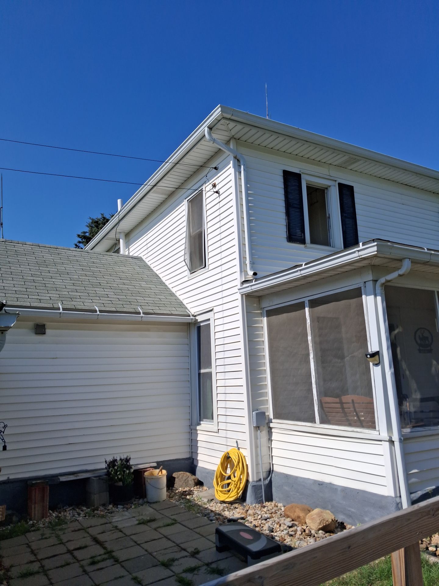 A Fresh Look with Midway Hawthorn Series Windows by United Windows and Siding LLC