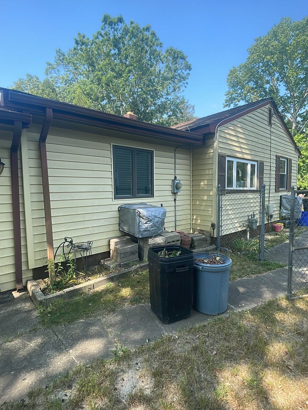 House, Deck & Concrete Cleaning by SJ Exterior