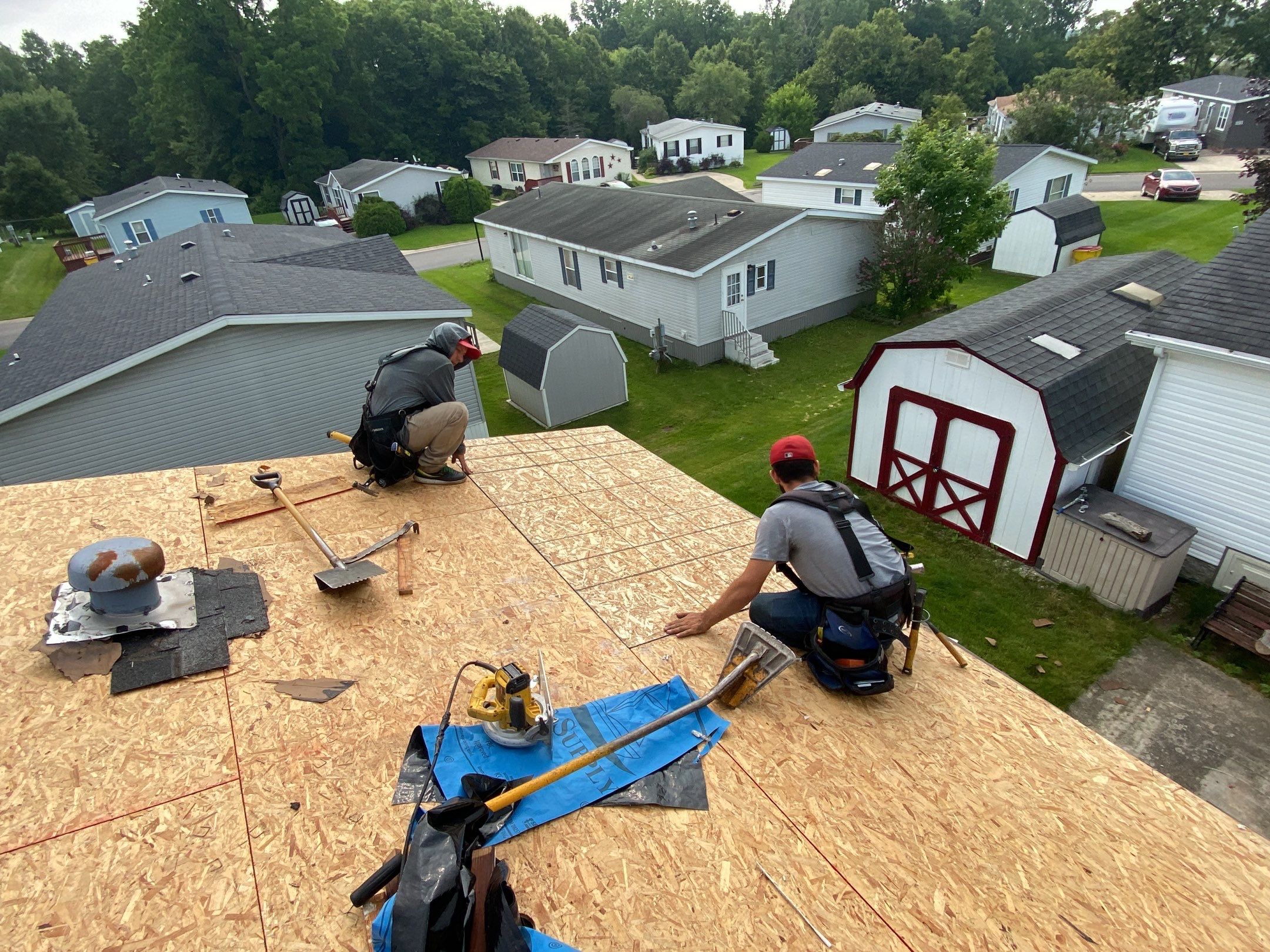 Roof Replacement using CertainTeed Landmark by 180 Contractors