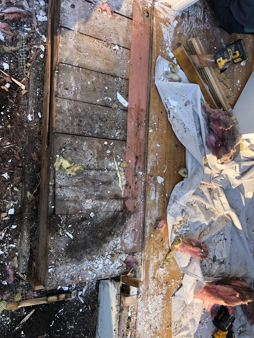 Exterior remodeling in Carlsile, MA by UBrothers Construction