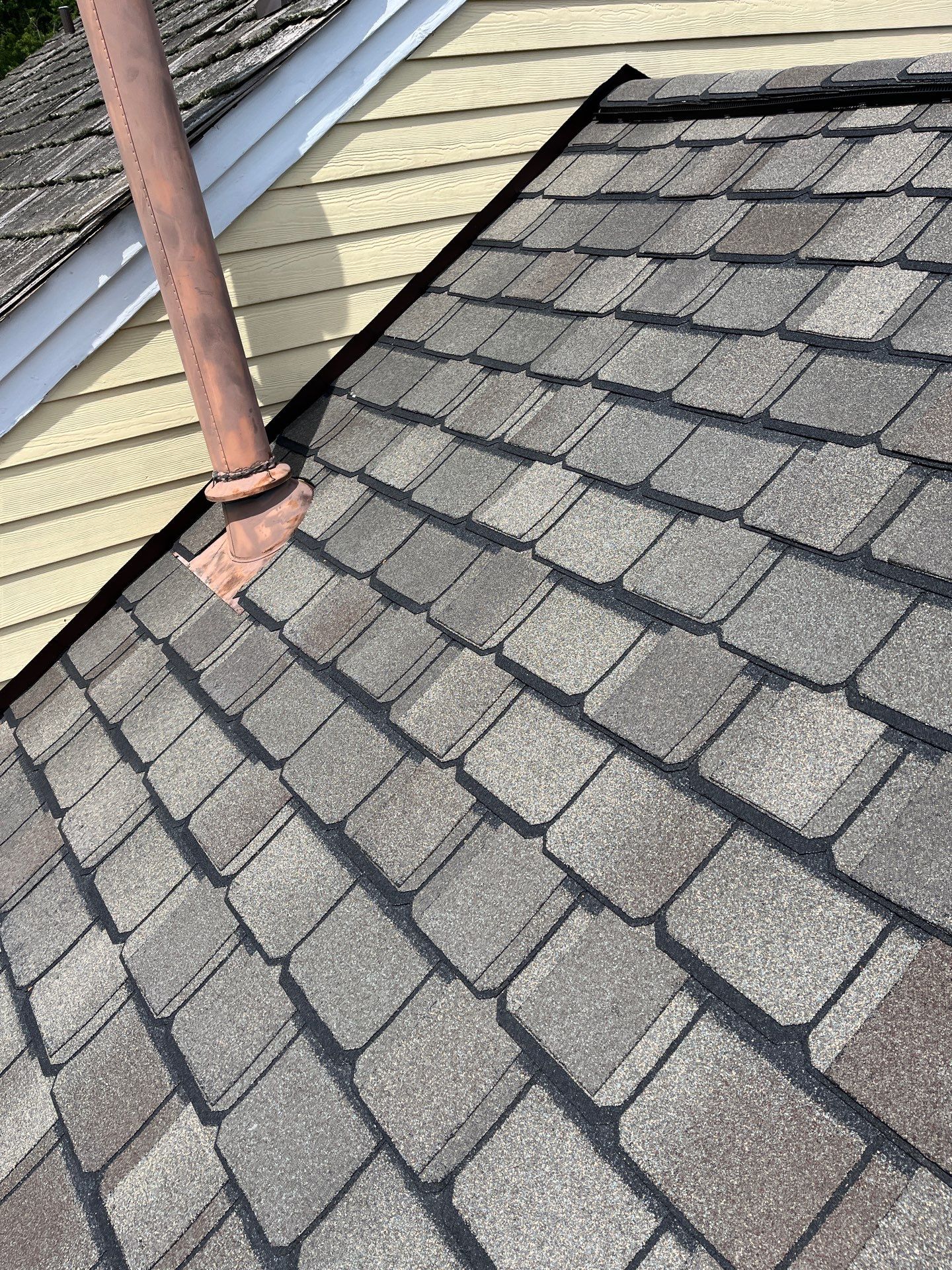 Arlington: CertainTeed Grand Manor Designer Shingles in Weathered Wood by RM Banning, Inc.