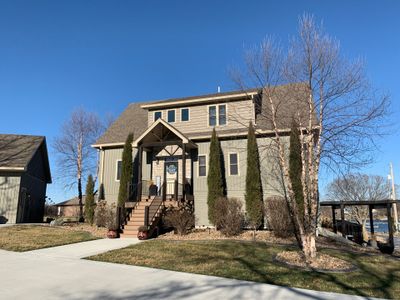 Lake Life = No Maintenance  !!