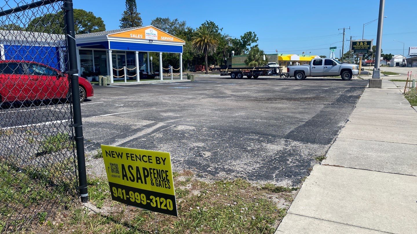 Parrish, FL 6+1 Black Commercial Chain-Link Fence by Asap fence and gates, LLC