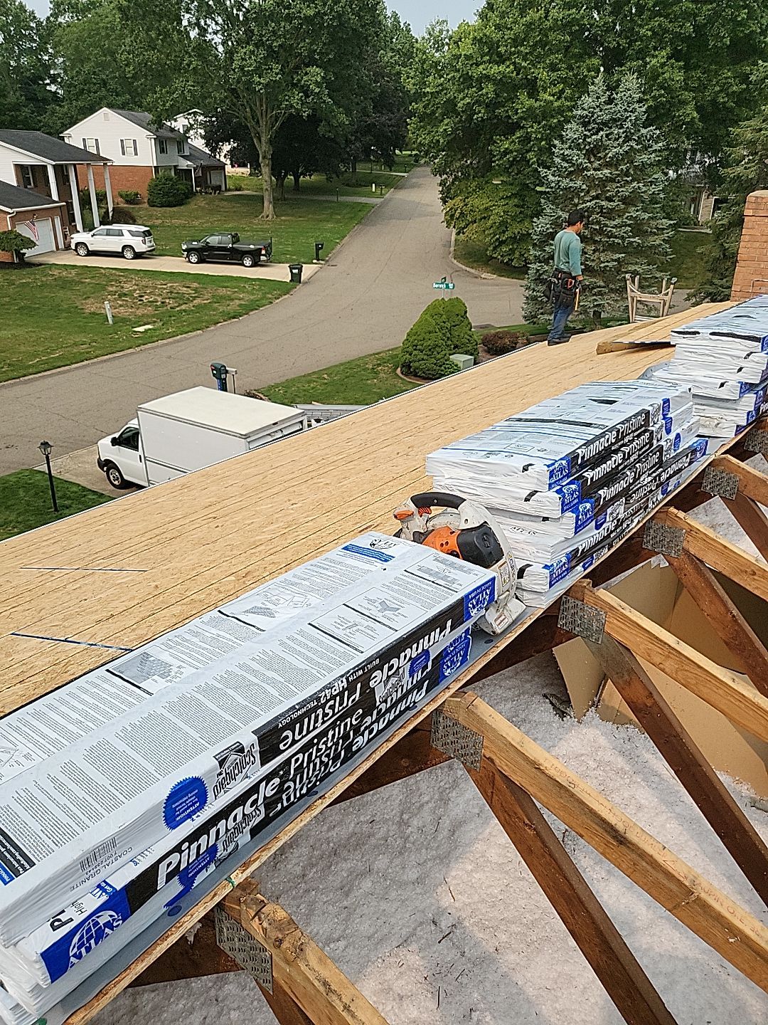 ATLAS PINNACLE COLOR: COASTAL GRANITE by Eagle Eye Roofing