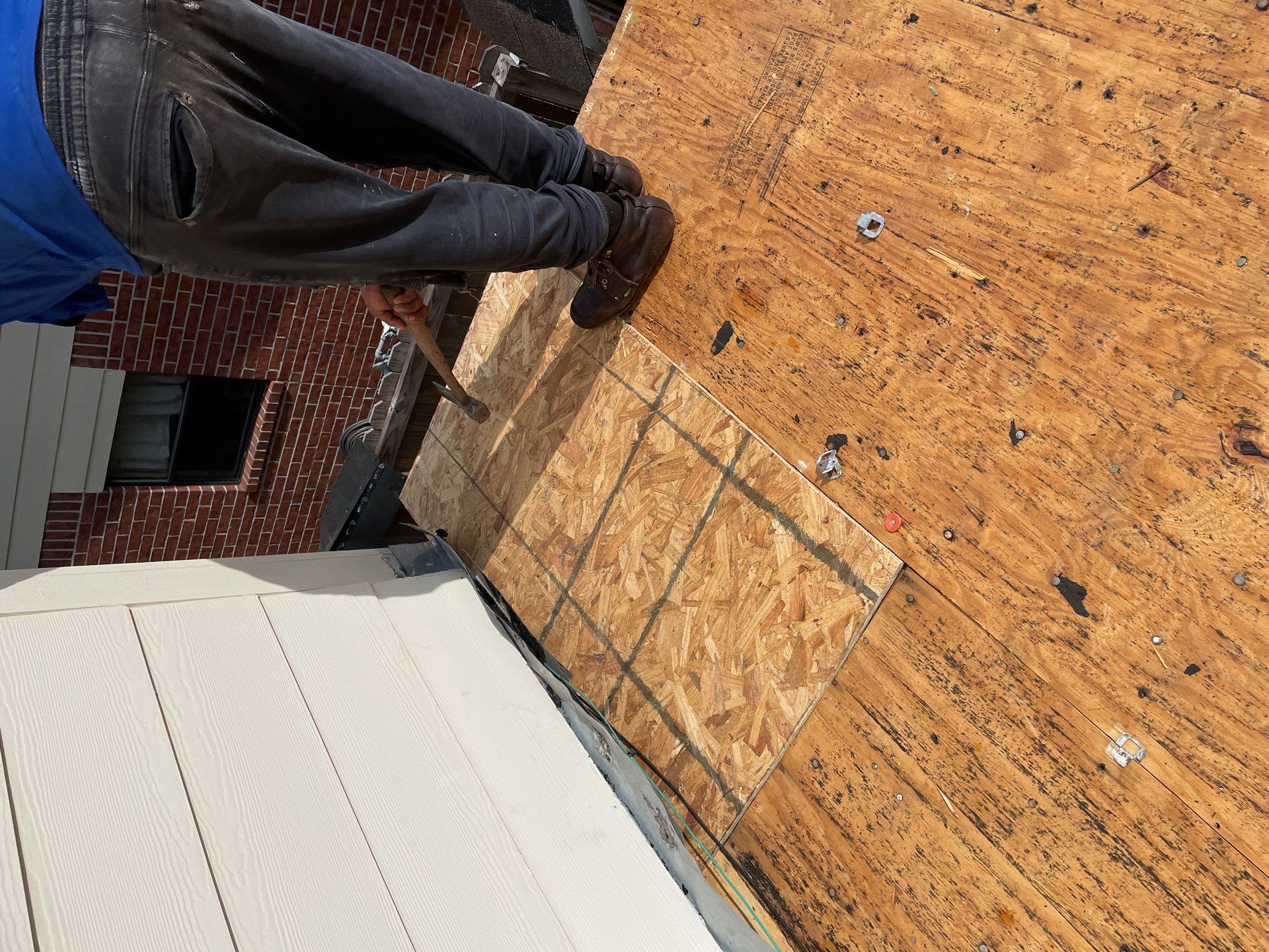 Residential Roofing Installation using Owen's Corning Duration (Lifetime) Shingles by Roof Repair Company