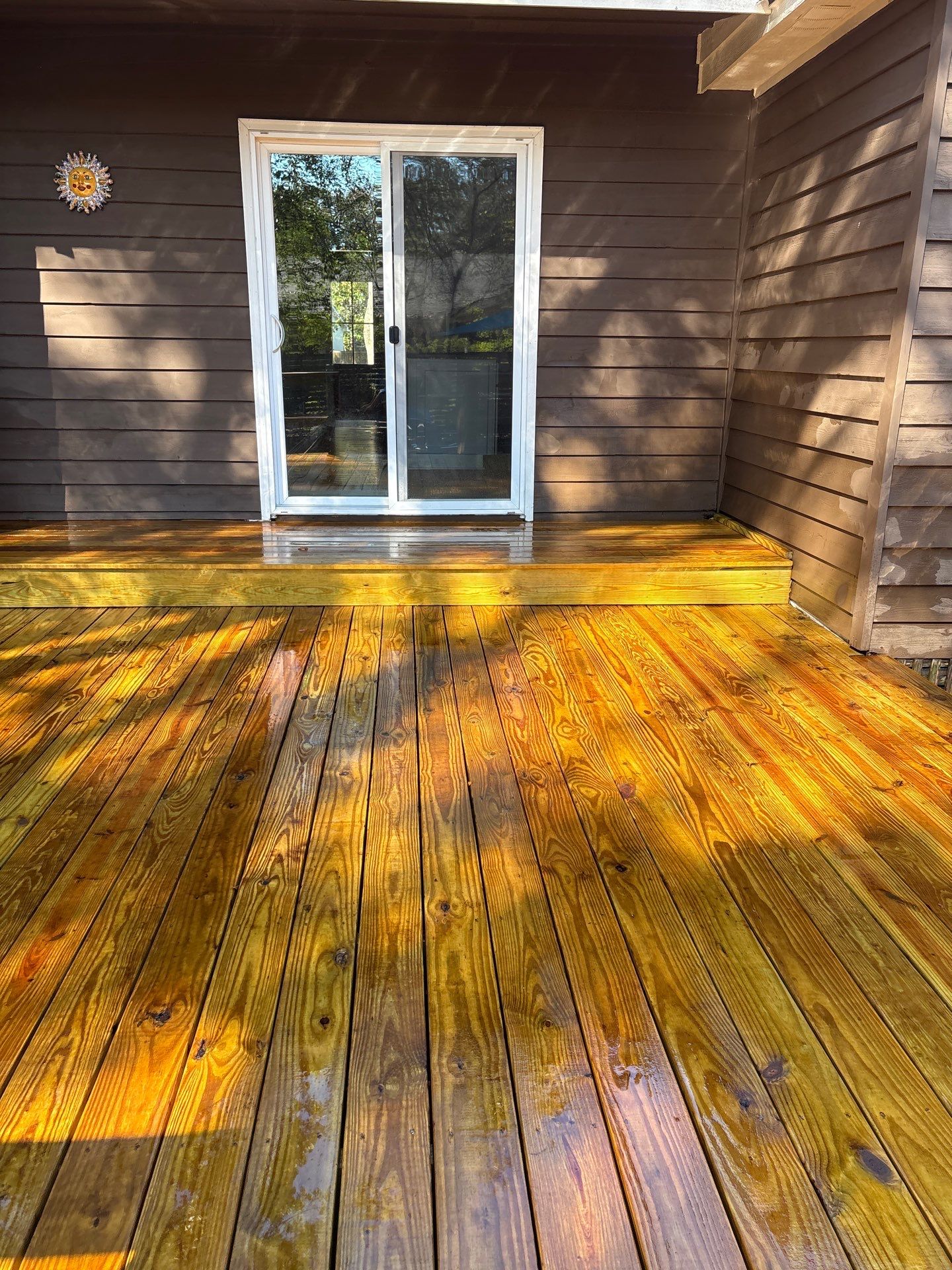 Wood Deck using Wood Sealant by DuraSeal