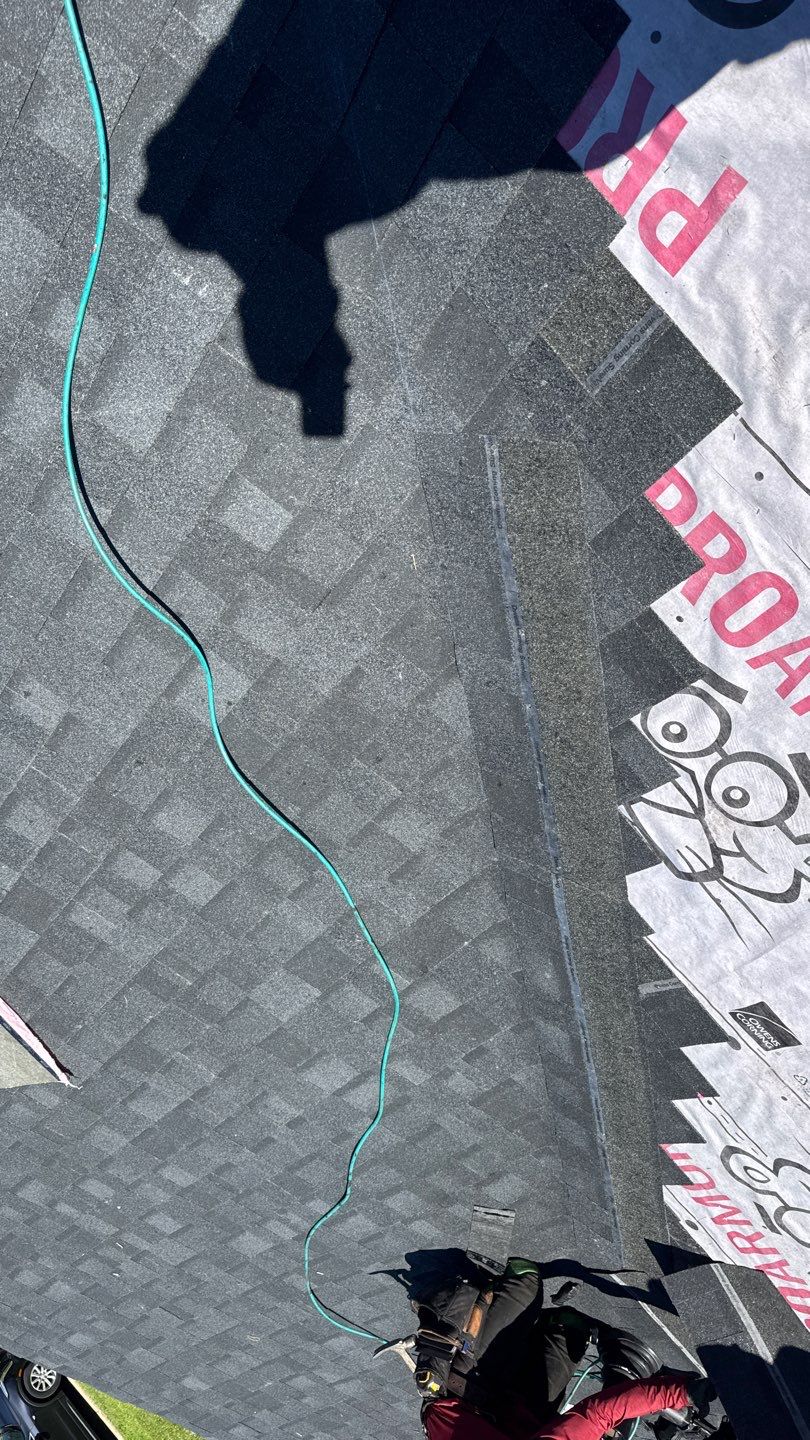 Roof Replacement using Owens Corning Onyx Black by 180 Contractors