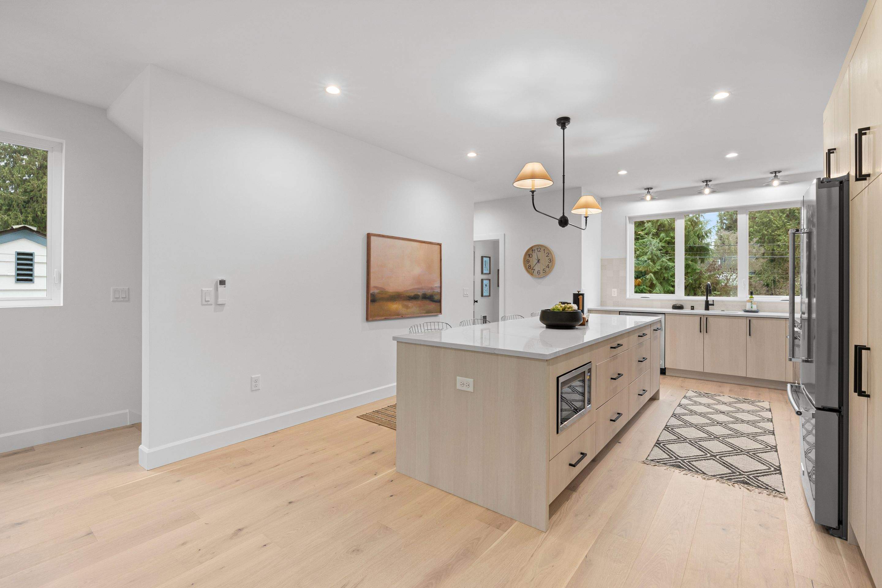 Wedgwood in-fill development by LinMak Construction