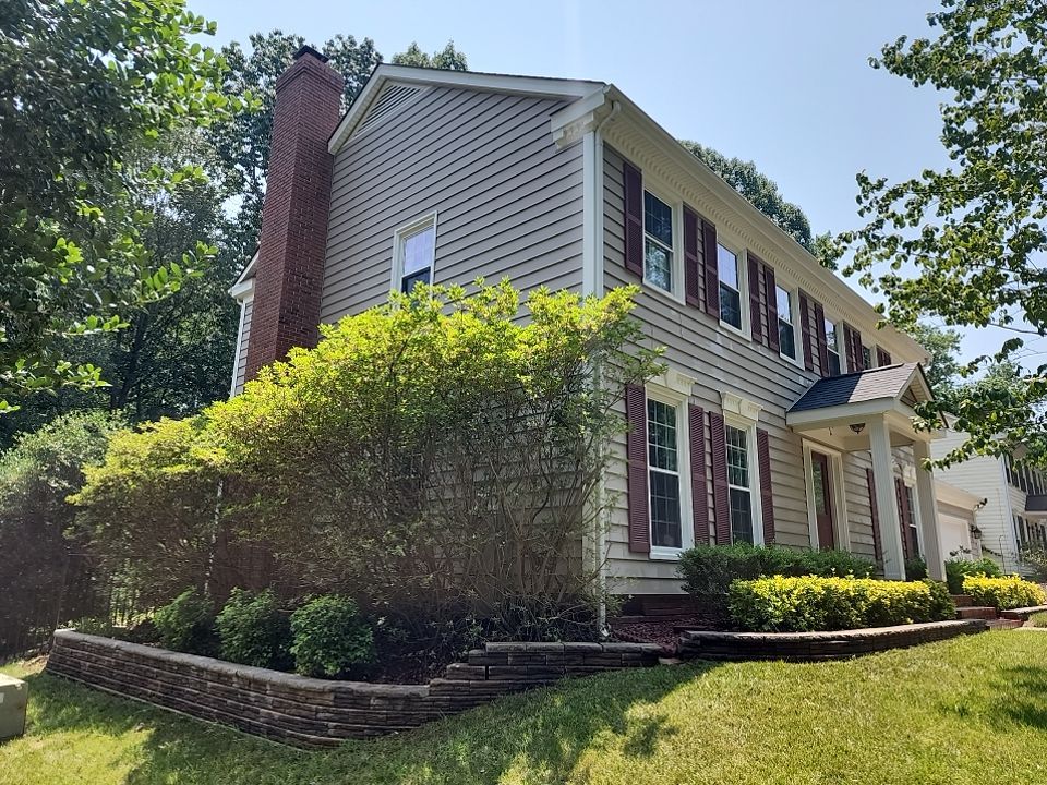 House Wash using cleaner by Power Wash Masters LLC