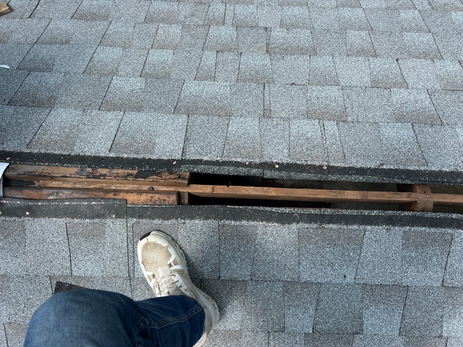 Residential Roofing Installation using GAF Timberline HDZ Fox Hollow Grey by Rainstoppers Roofing