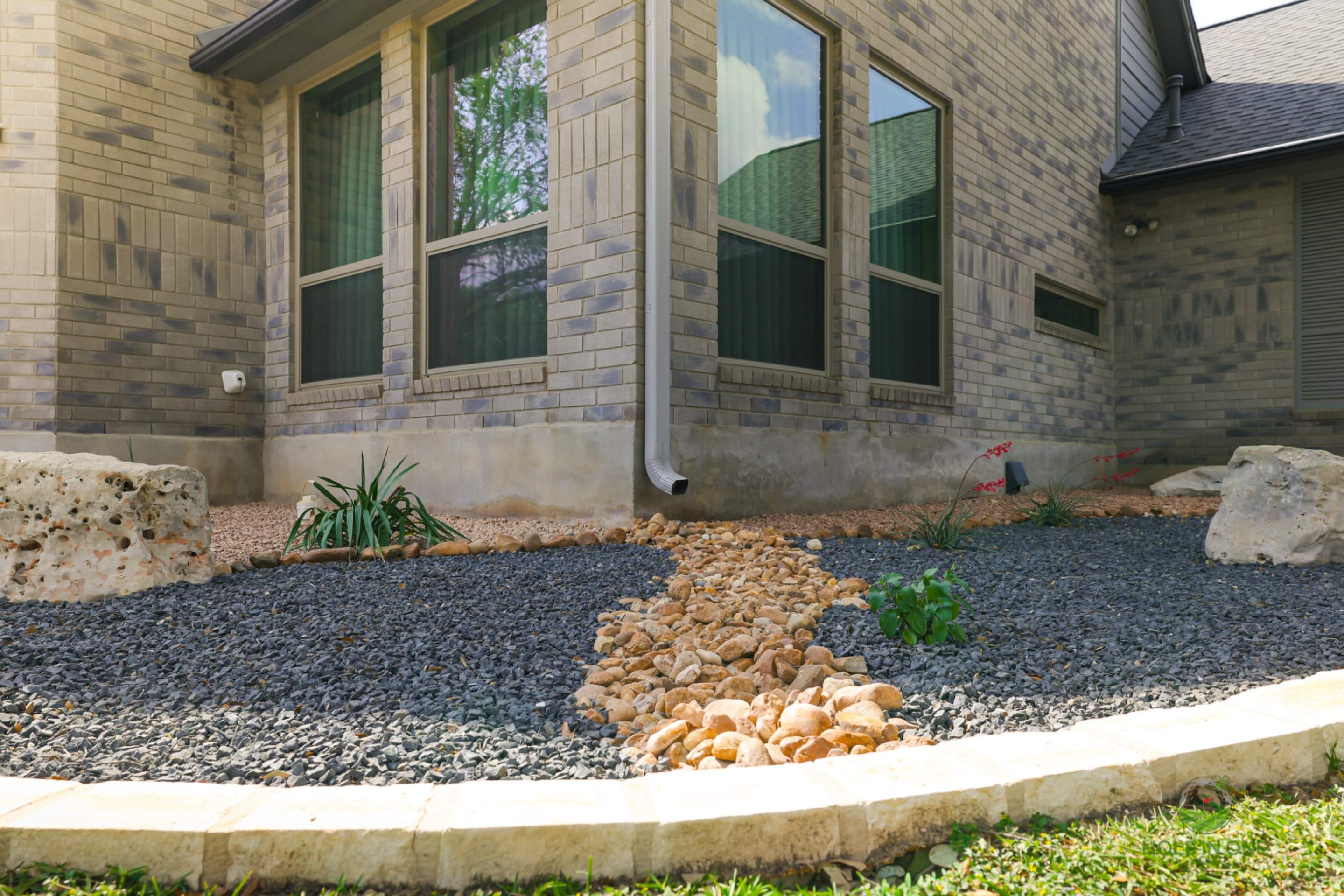 Henderson Pass, San Antonio TX by Hole In One Lawns, LLC