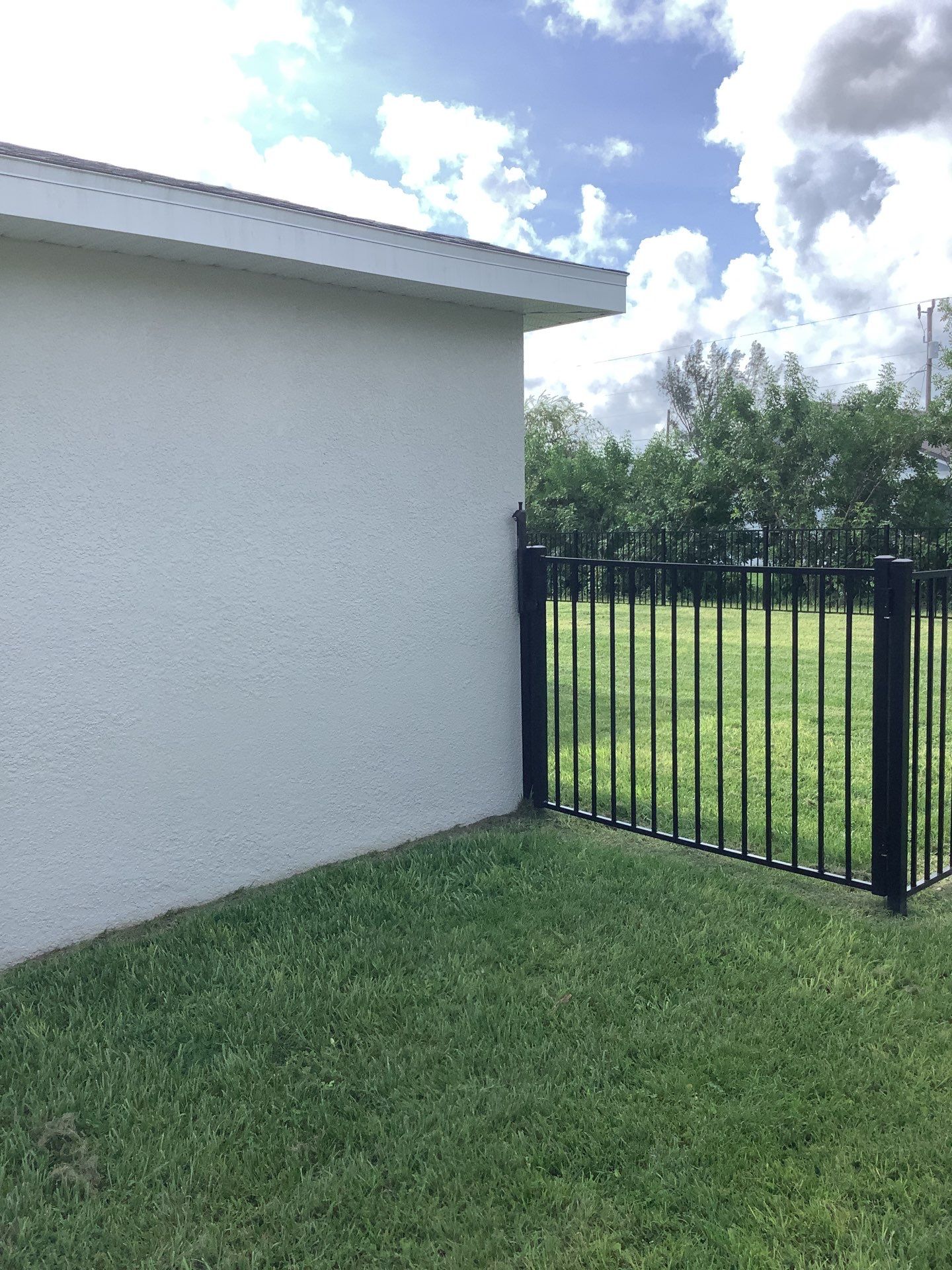 6-Inch Seamless Aluminum Gutters in Cape Coral FL by Gutter Professors