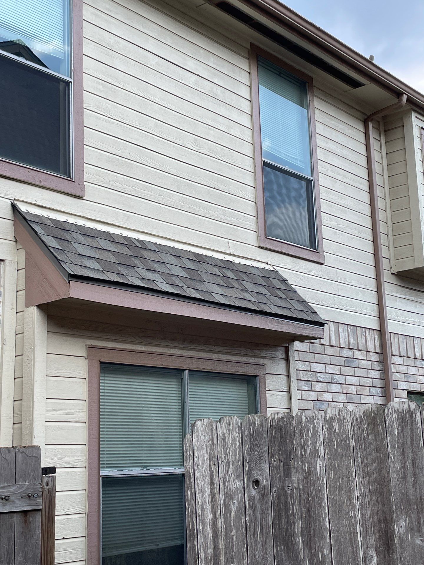 Residential Roofing Installation using Owen's Corning Duration (Lifetime) Shingles by Roof Repair Company