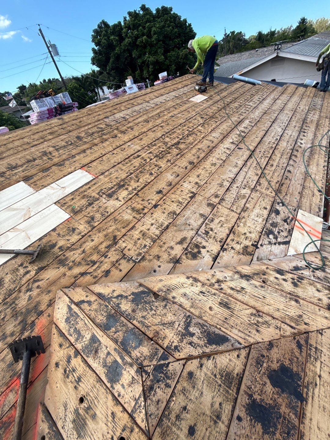 Project in Seminole 33772 by Mitchell Roofing Company LLC 