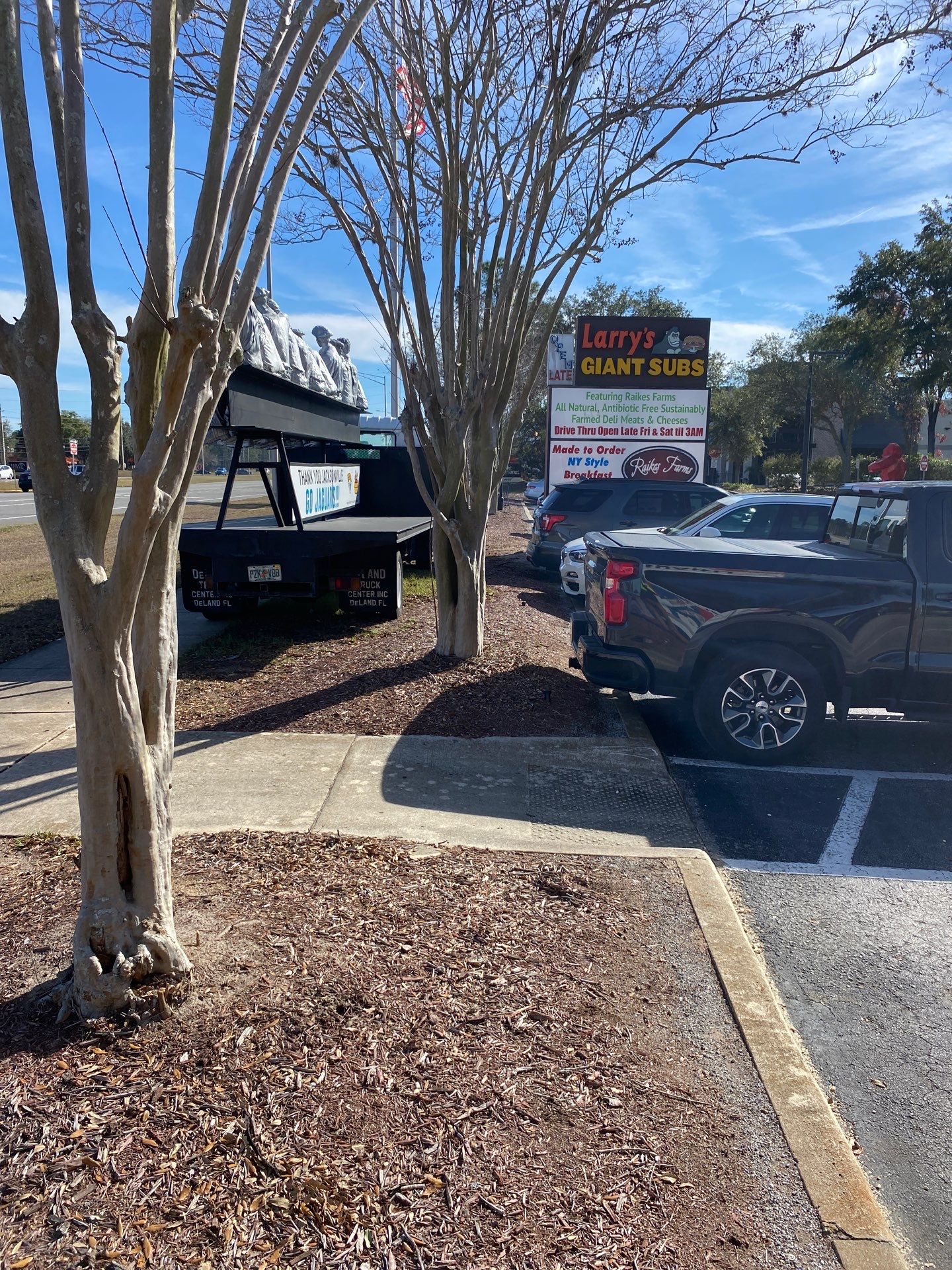 Larry’s Giant Subs | Rock & Mulch by ProGreen Services