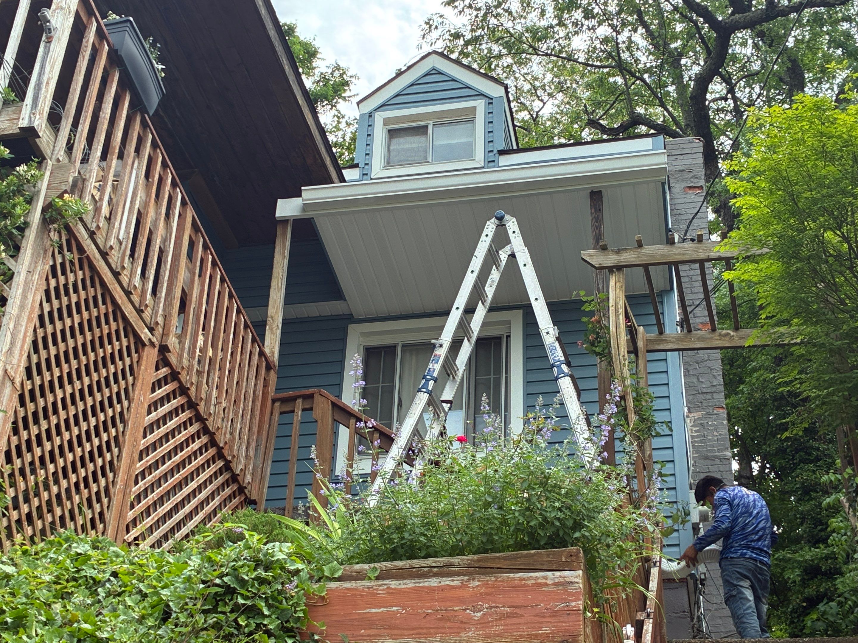 From old vinyl to Beautiful Vinyl by Ideal Siding Pittsburgh