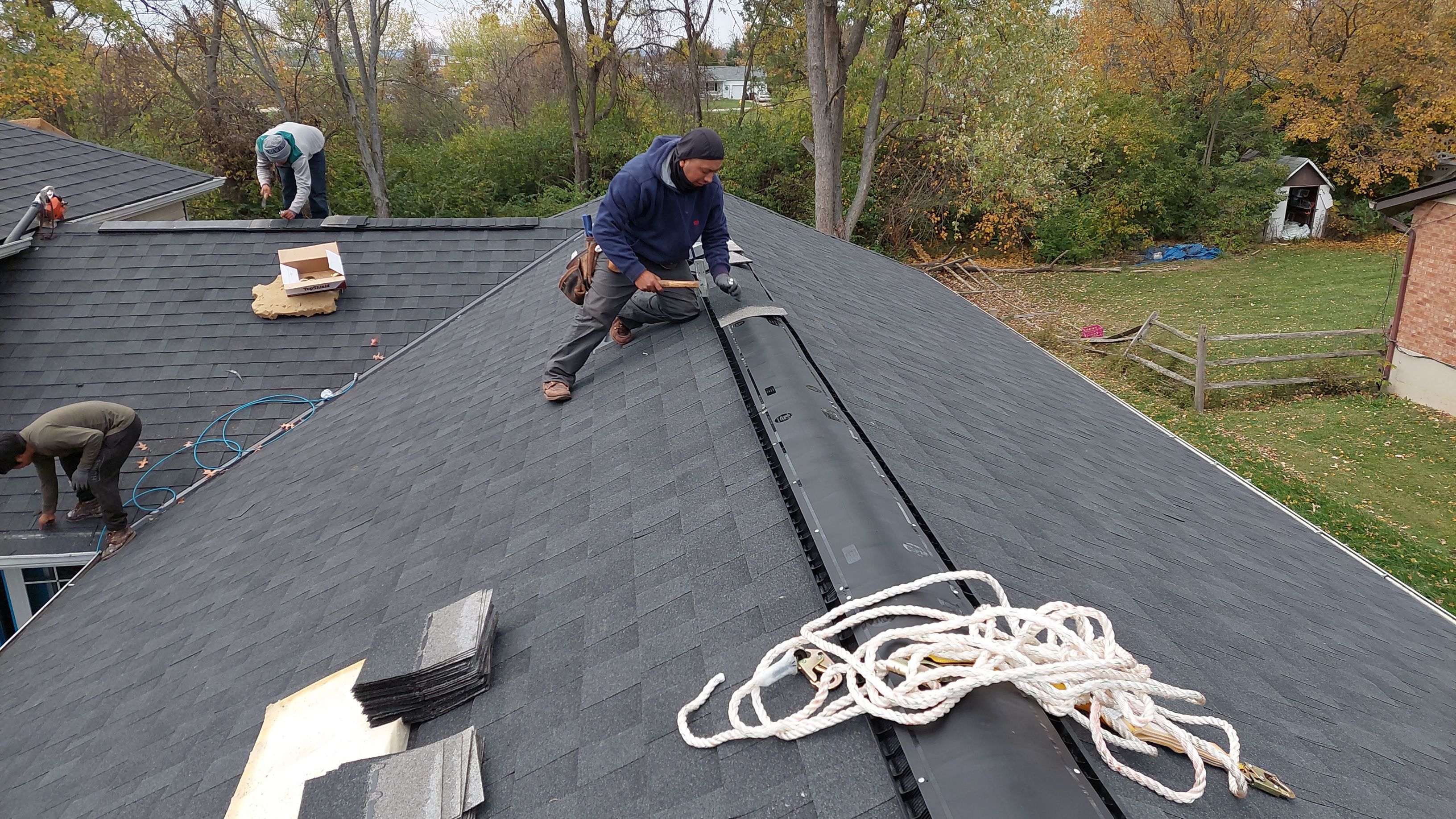 Liberty Township - Pristine Black by Tamlin Roofing