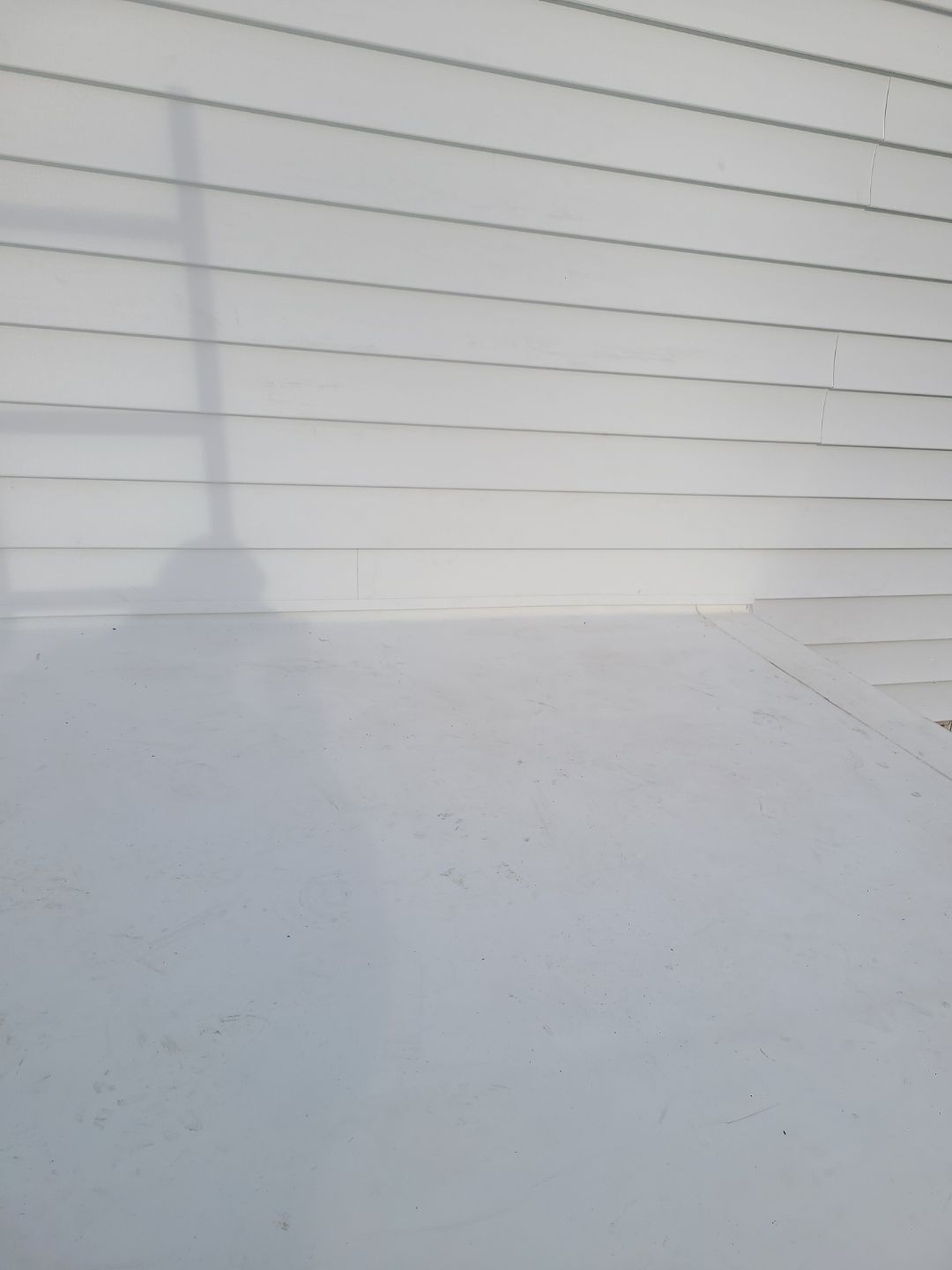 Springfield CertainTeed Charcoal Black Roof & CertainTeed Colonial White Siding by RM Banning, Inc.