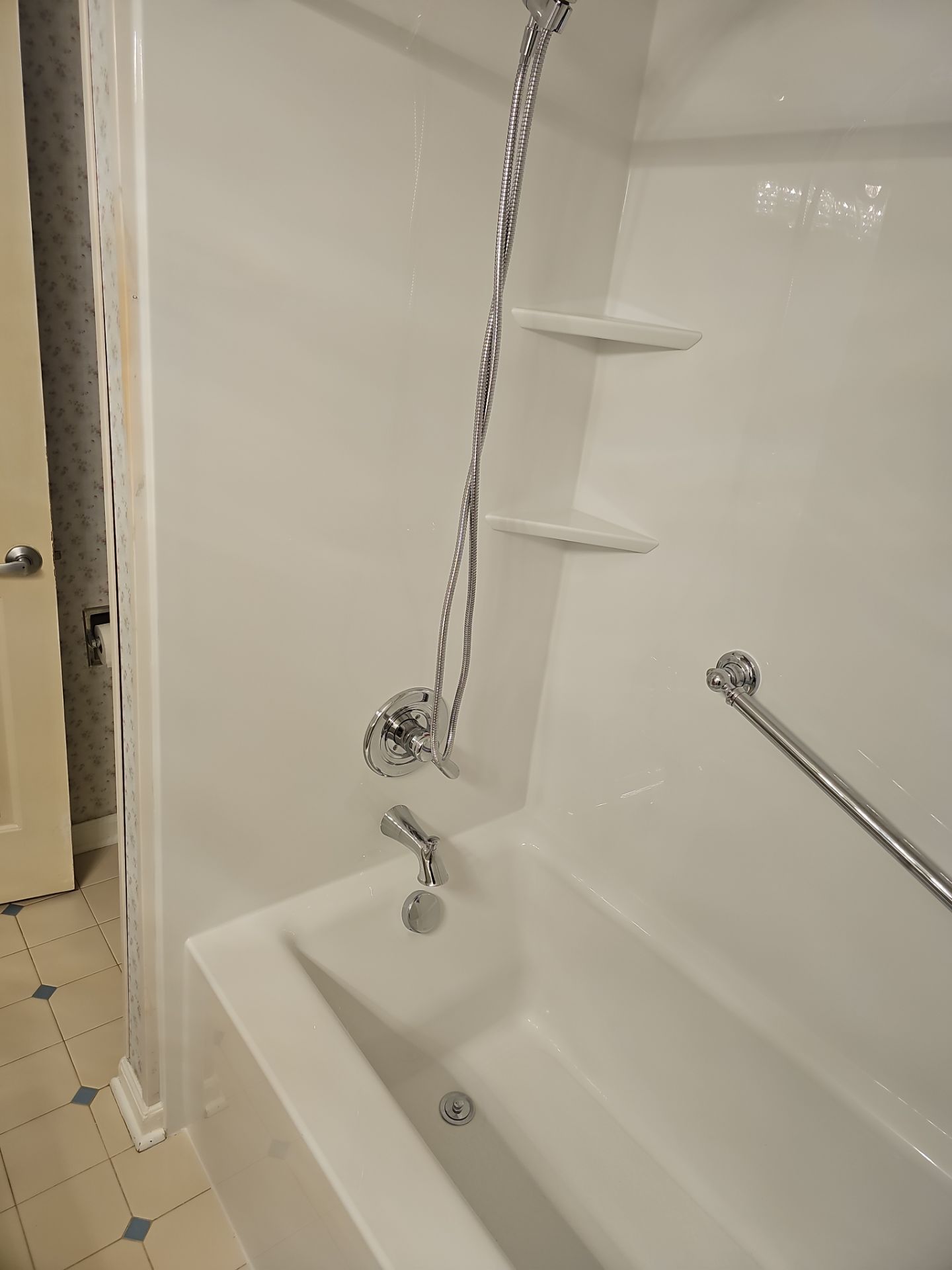 Tub Upgrade by BathPlanet SW Virginia