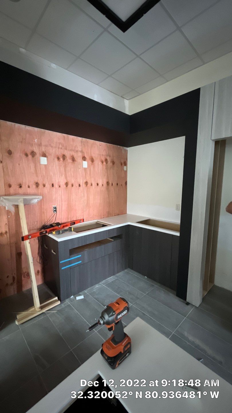 Construct Living Kitchen by Thompson Industrial