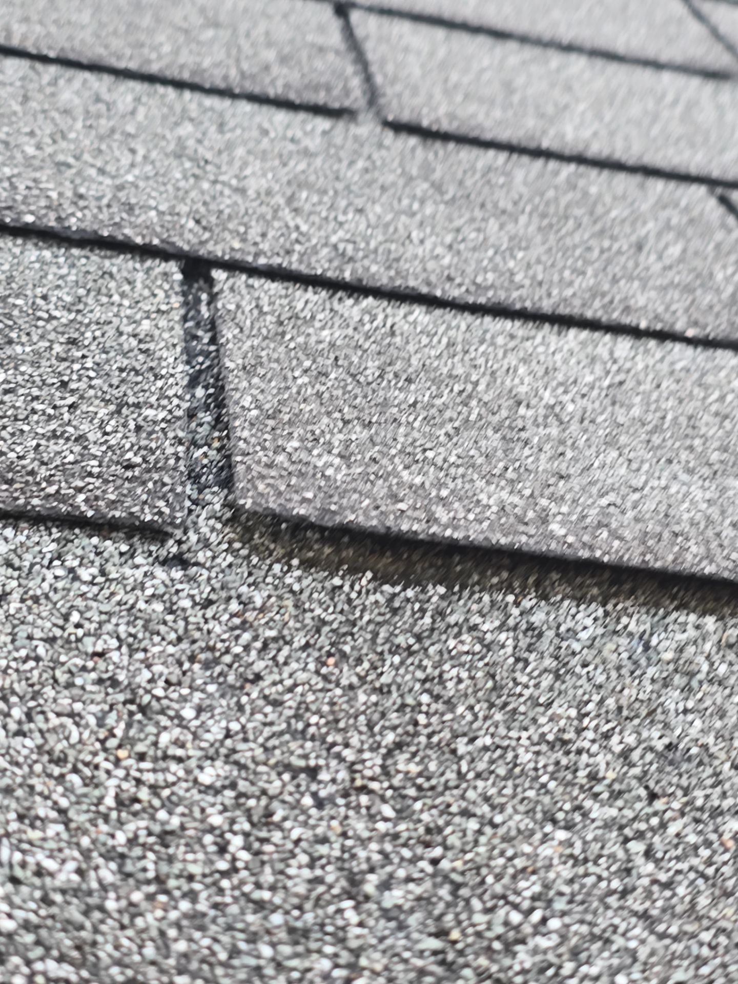 Gold Roofing LLC featured photo.