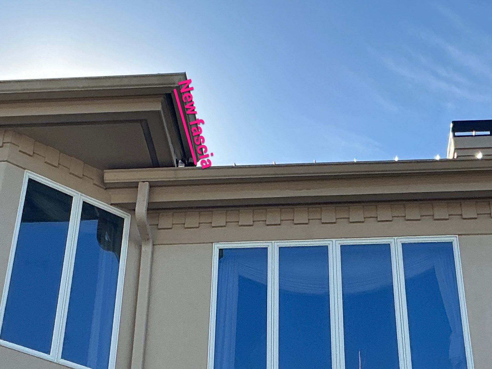 Seamless Gutters in Sarasota FL by Gutter Professors