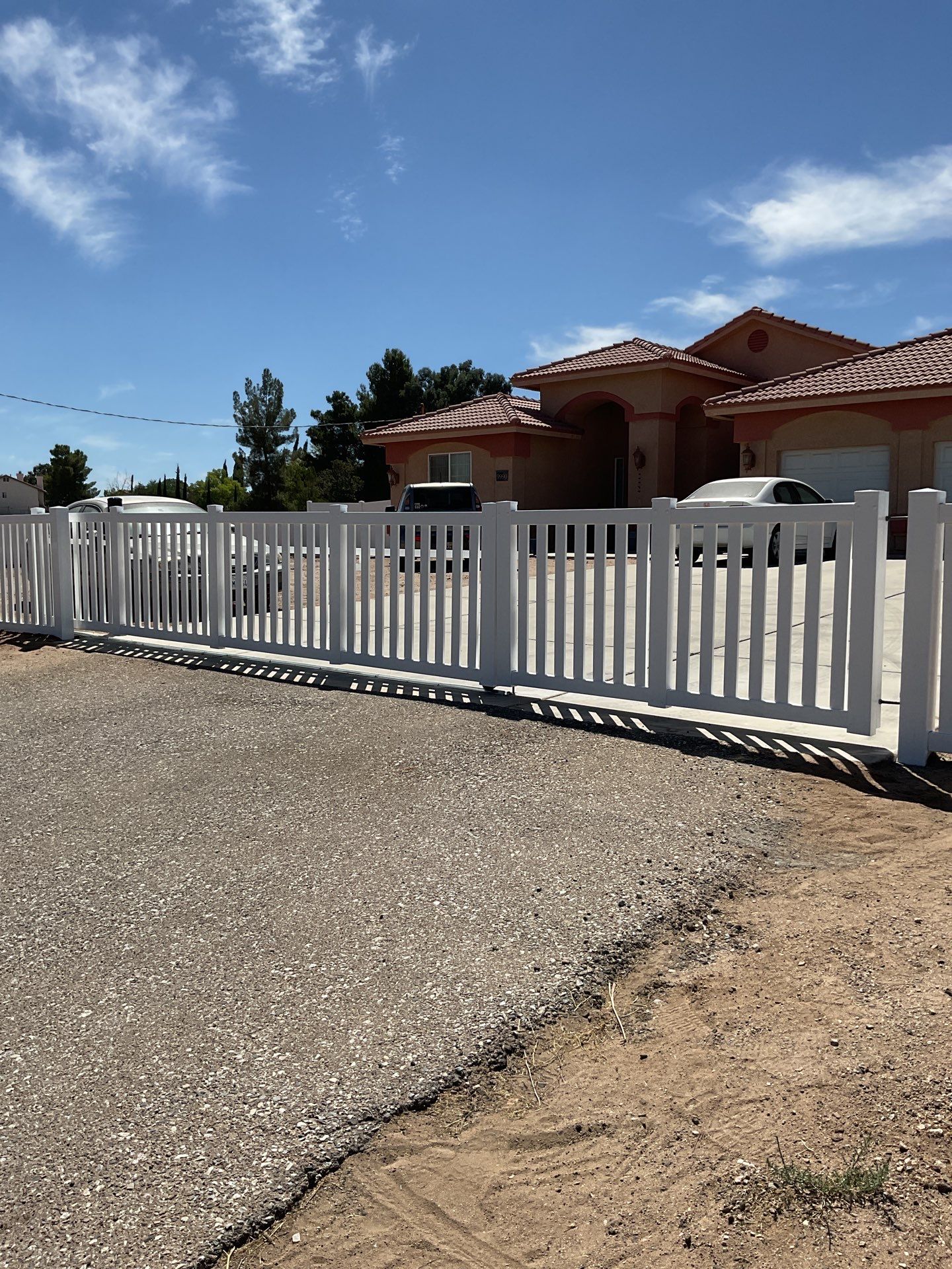Fence Installation using vinyl pickett by Fence Guys Inc.