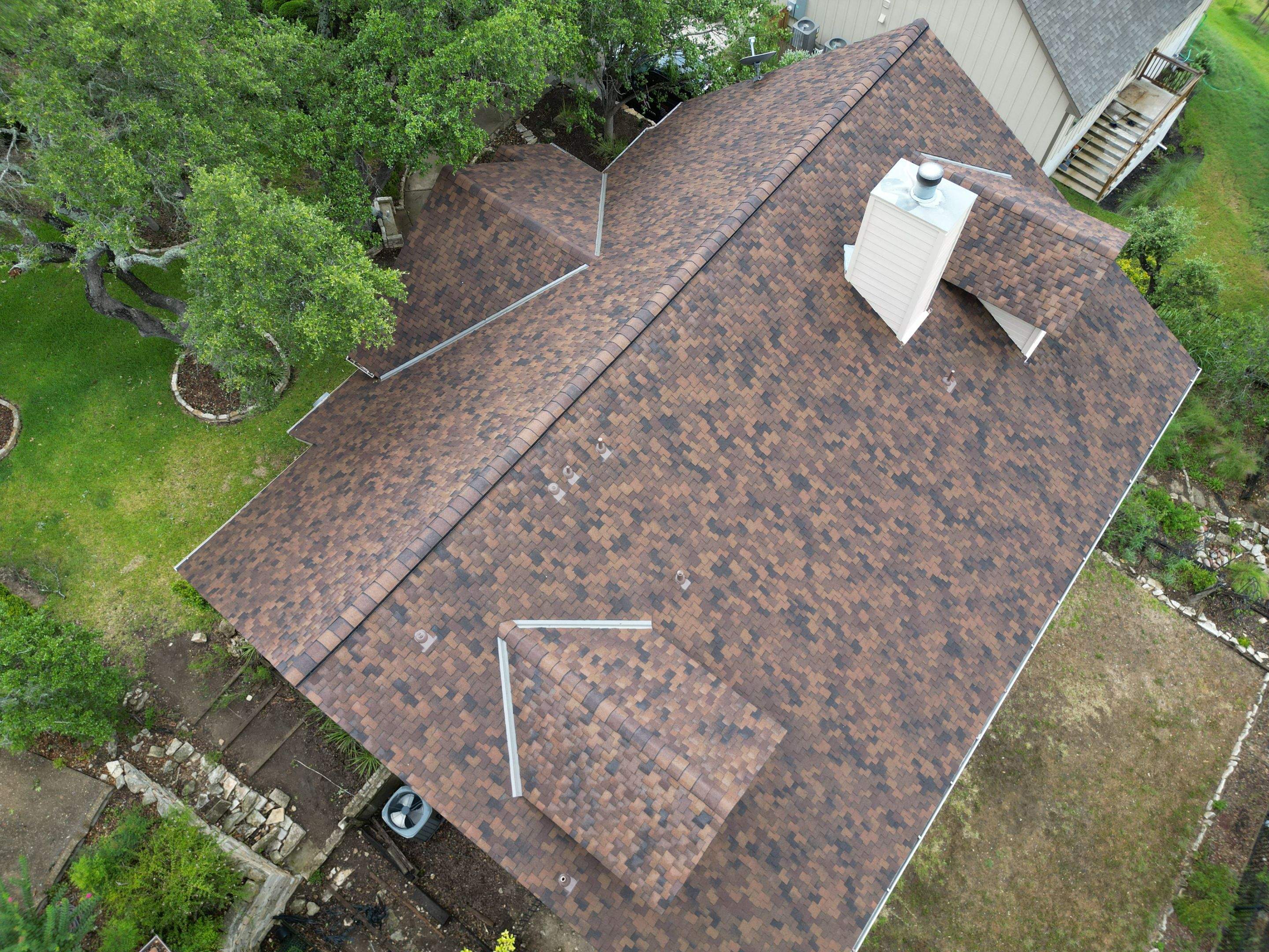 Aged Bark - CertainTeed Presidential Shake   by RoofsOnly.com