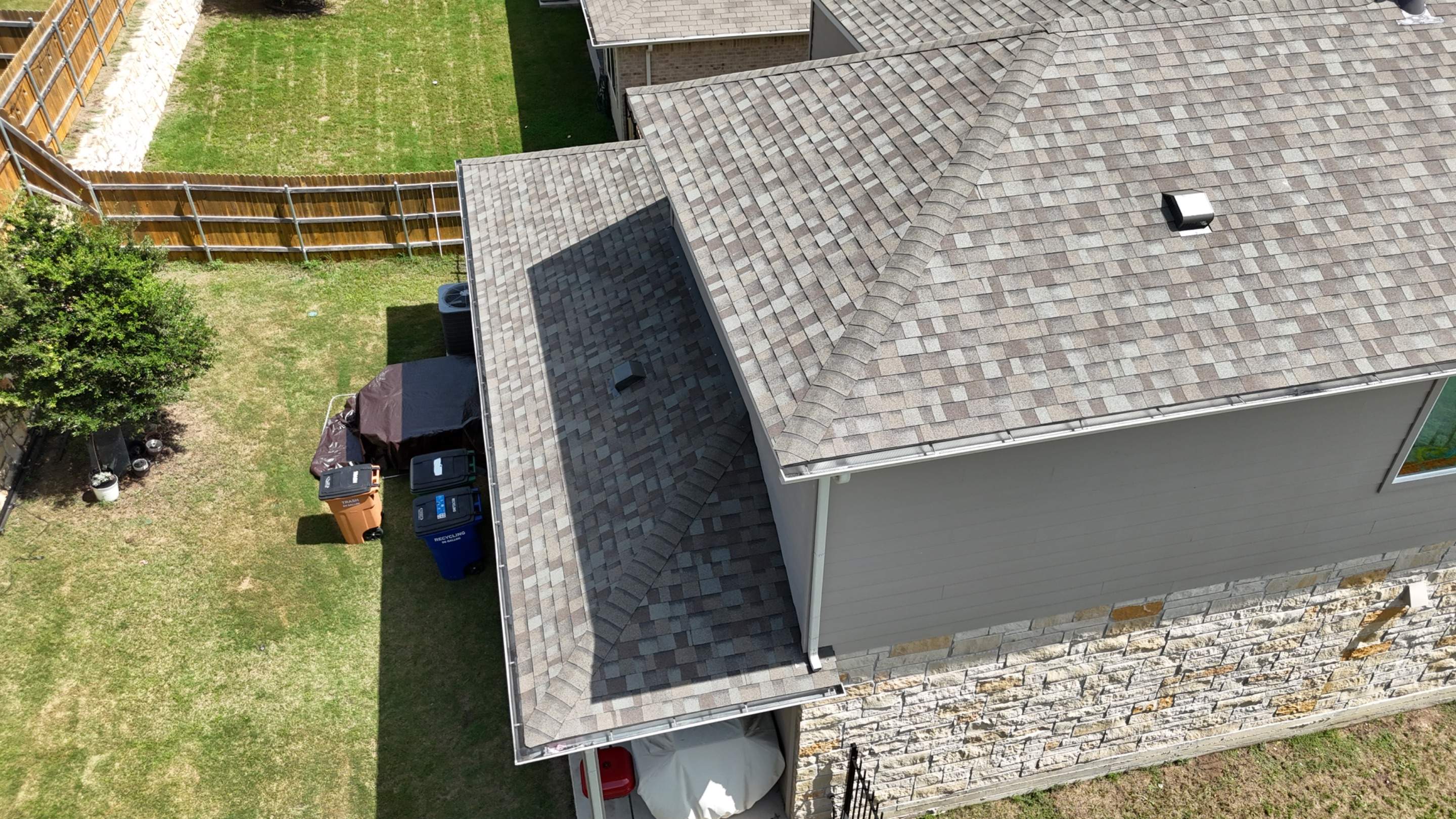 Driftwood - Owens Corning TruDefinition Duration by RoofsOnly.com