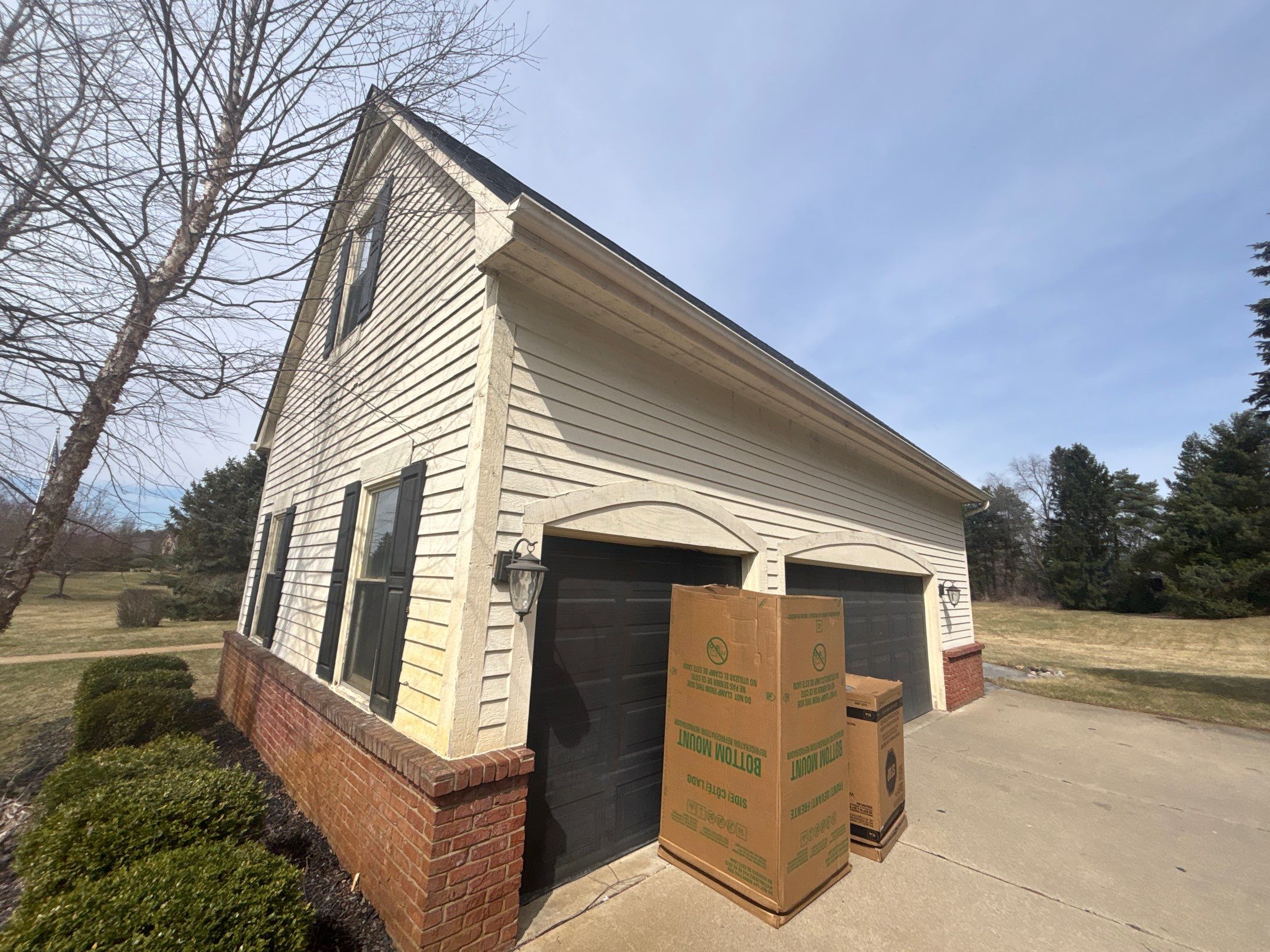 Siding Replacement using Alside S7 Cedar Mill Grain Pebble by 180 Contractors