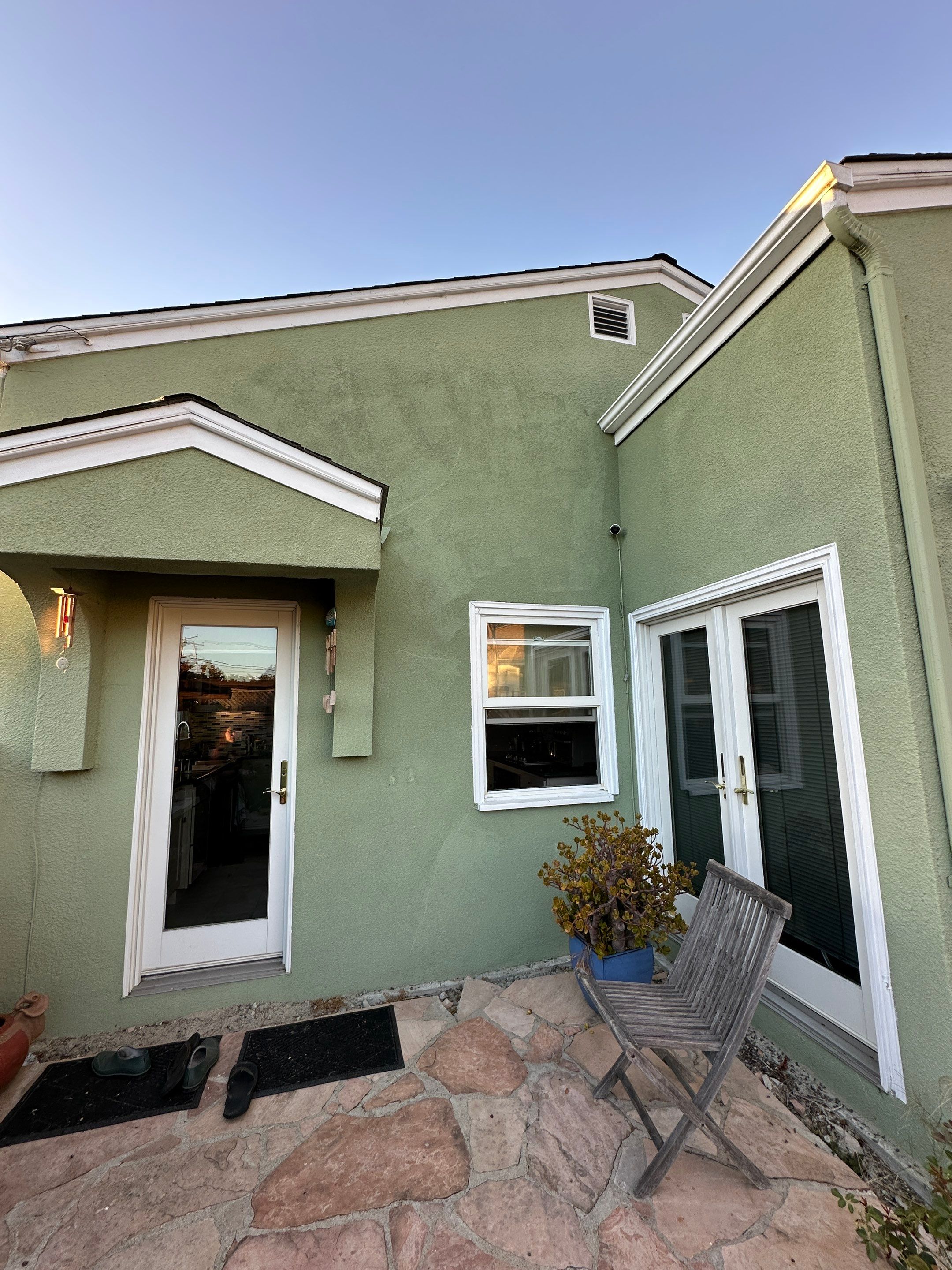 Exterior Painting using Sherwin-Williams  by Herrera’s Bay Area Painting inc.