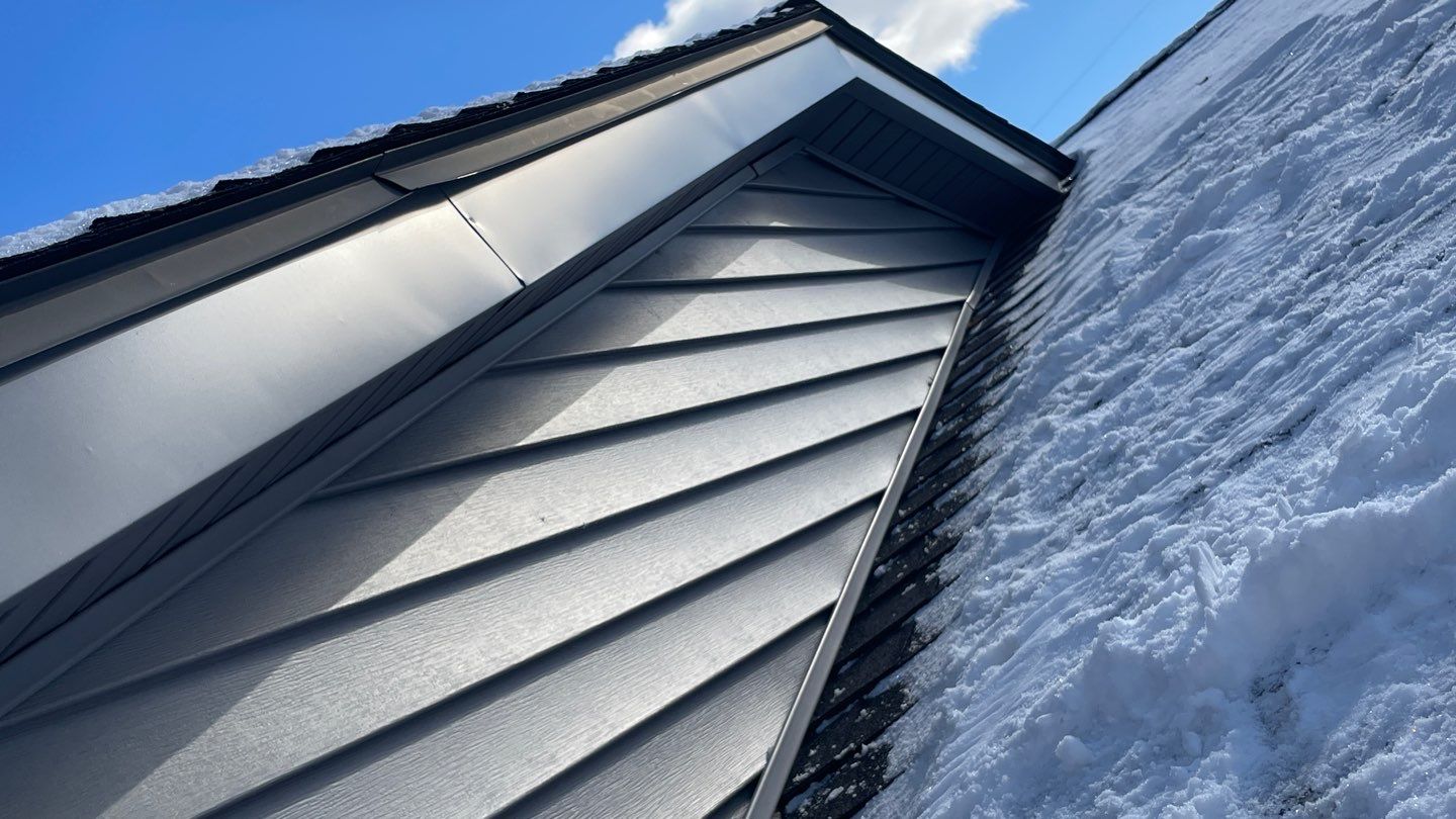 Siding Replacement using CertainTeed Restoration Classis D4 by 180 Contractors