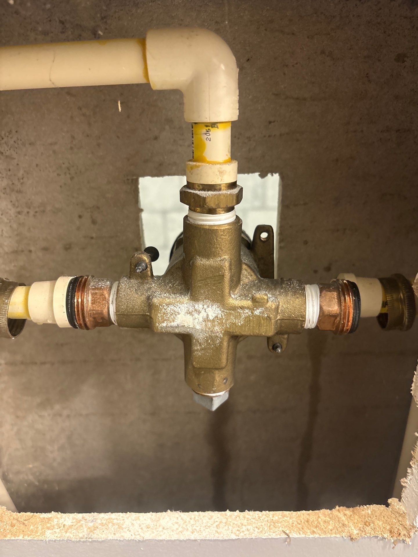 Shower Valve Replacement and Plumbing Hardware Update in Tampa by All Hours Plumber