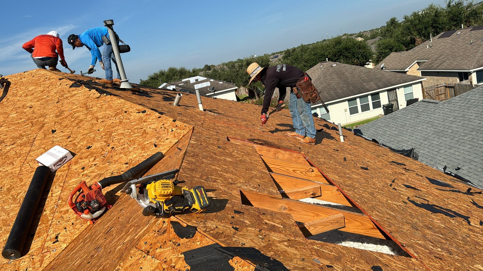 Residential Roofing Installation using Owen's Corning Duration (Lifetime) Shingles by Roof Repair Company
