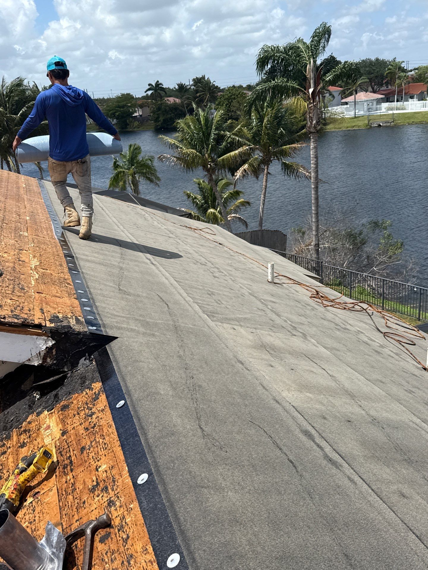 Residential Re-Roof using Owens Corning Duration Shingle in Estate Grey by First Due Roofing