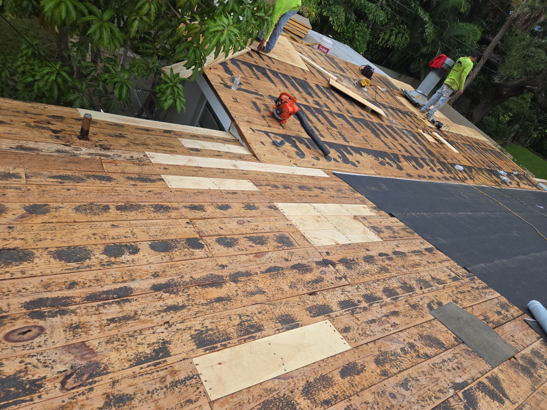 Project in St. Petersburg 33710 by Mitchell Roofing Company LLC 