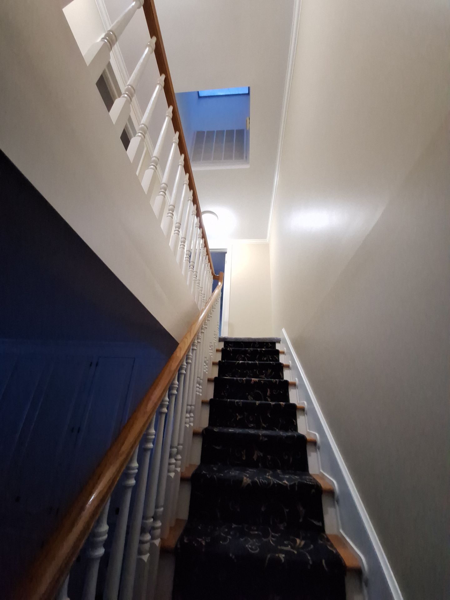 Comprehensive Interior Painting and Drywall Repairs for a North Muskegon Residence by Gordon Painting