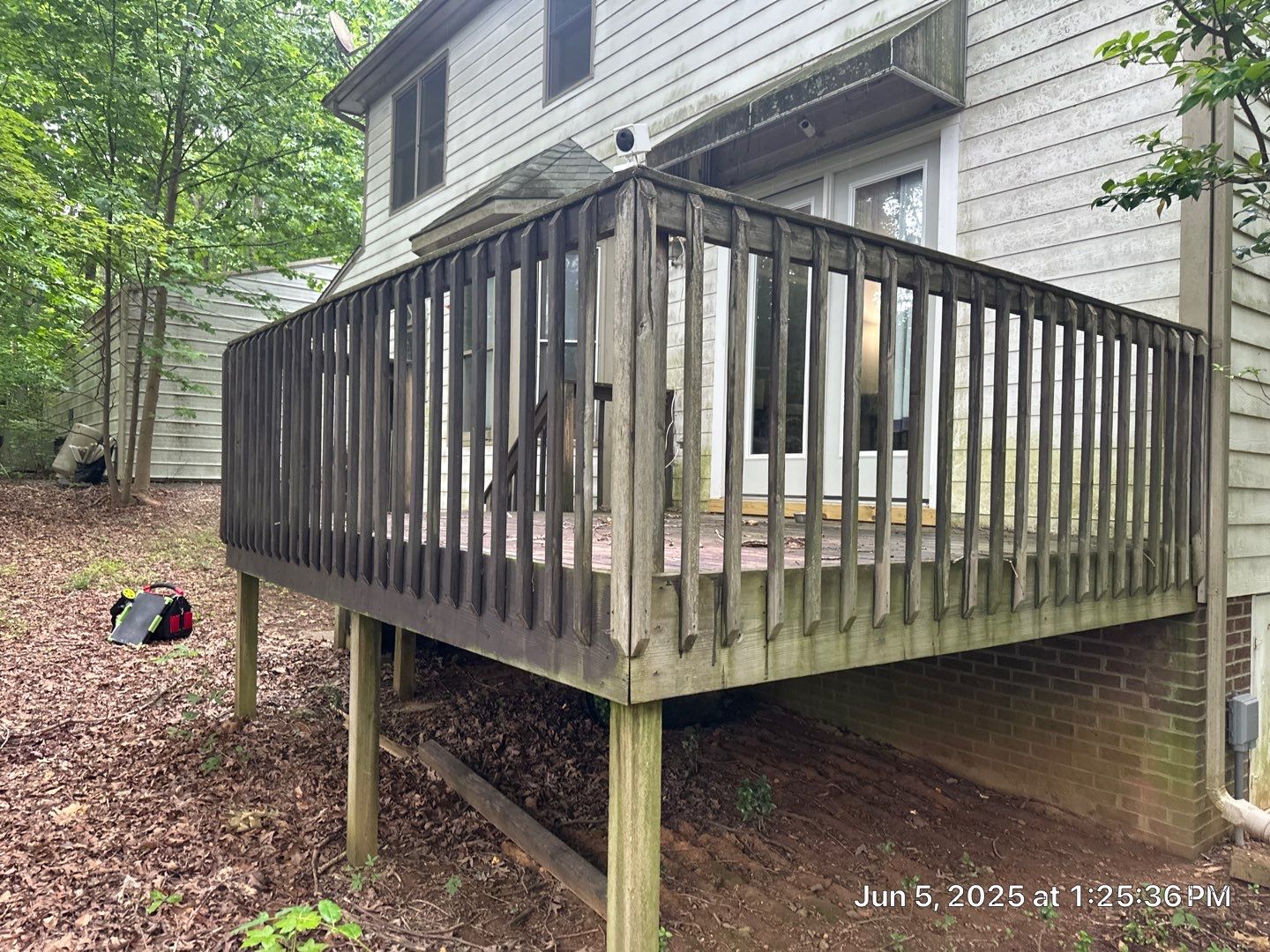 Wood Deck using Wood Sealant by DuraSeal