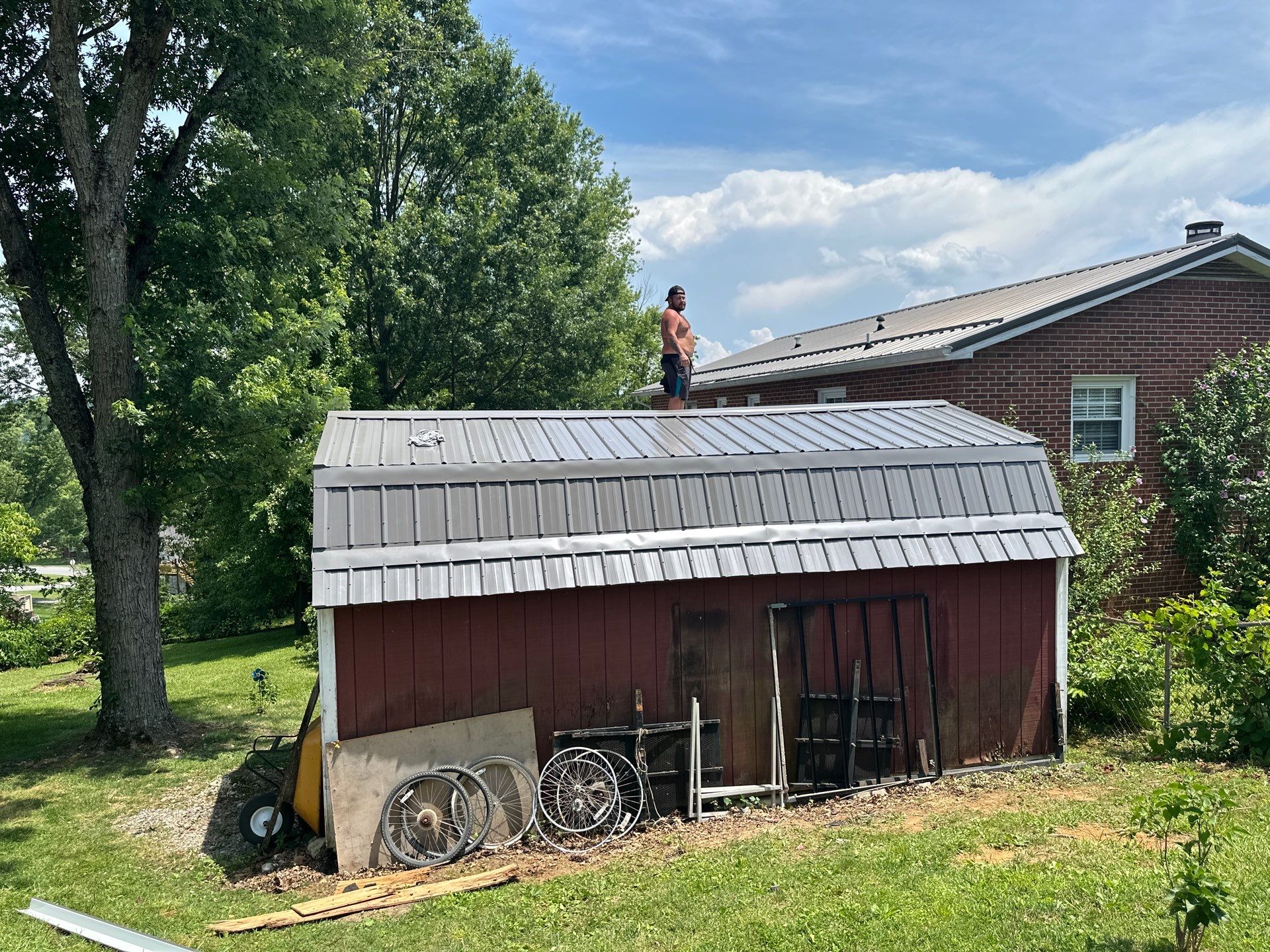 Dirk Storage Building by Omnia Roofing