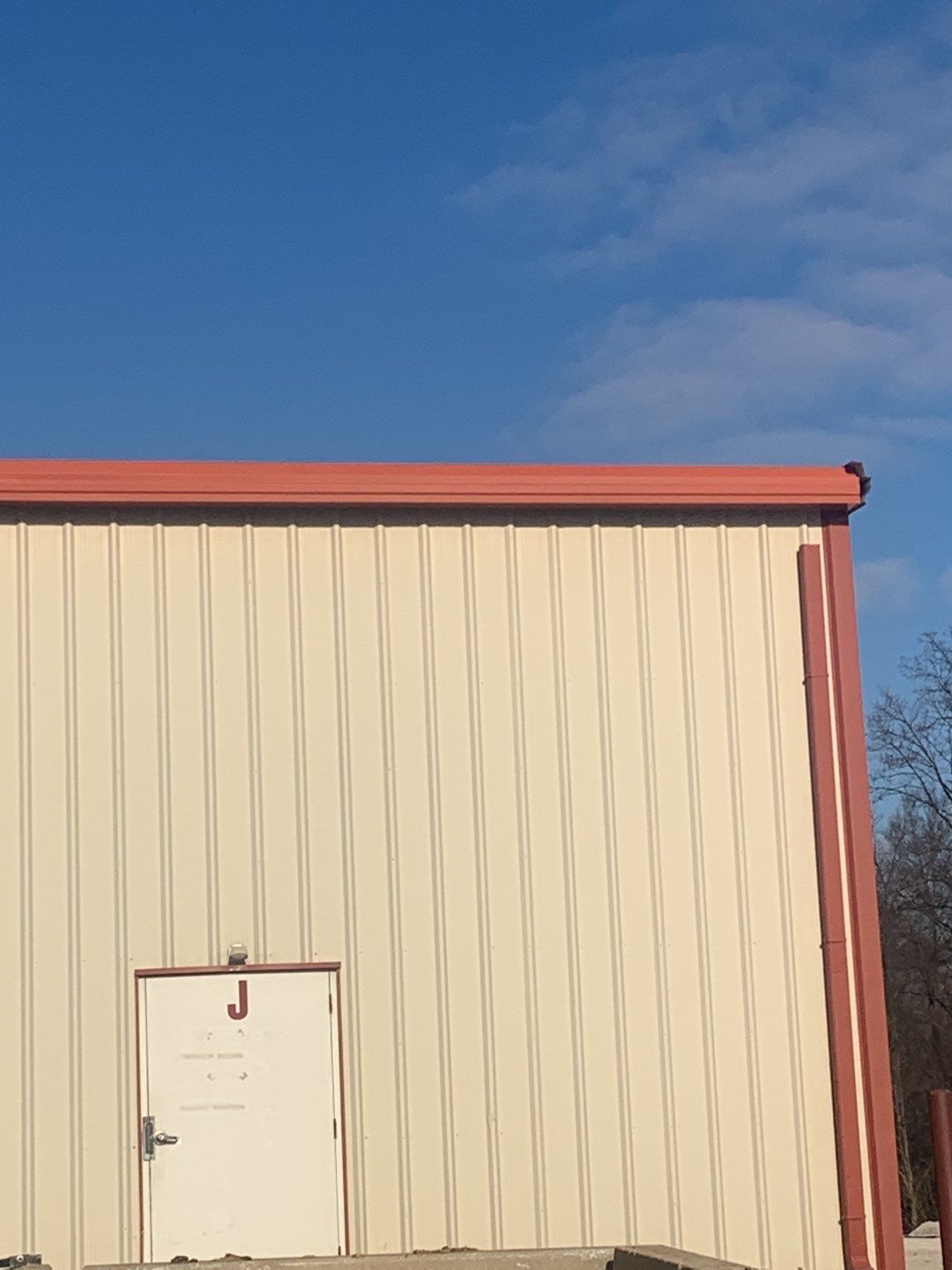 Commercial Roofing Installation using 24 Guage Double Lock Standing Seam by CentiMark Roofing