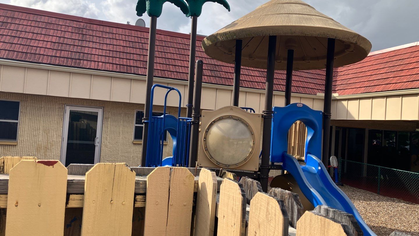 BYA PLAZA by Souffront Construction & Engineering