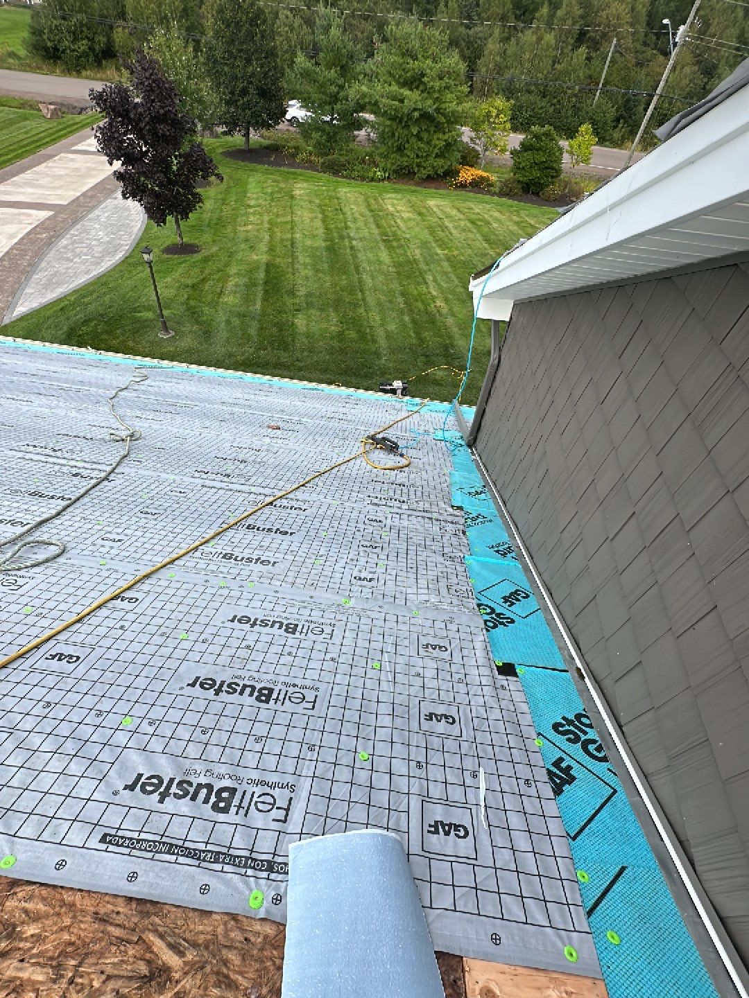 Residential Roofing Installation using Asphalt GAF HDZ by Artisan Roofing & Home Improvements Inc.
