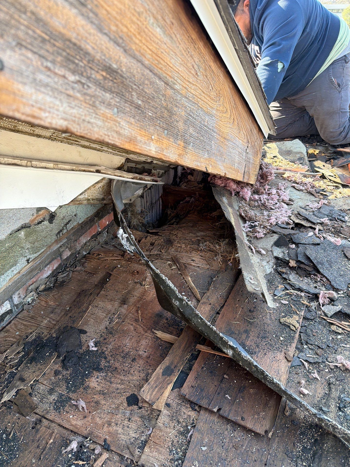 Flat Roof Replacement with New TPO Membrane in St. Louis by Acute Roofing And Exteriors 