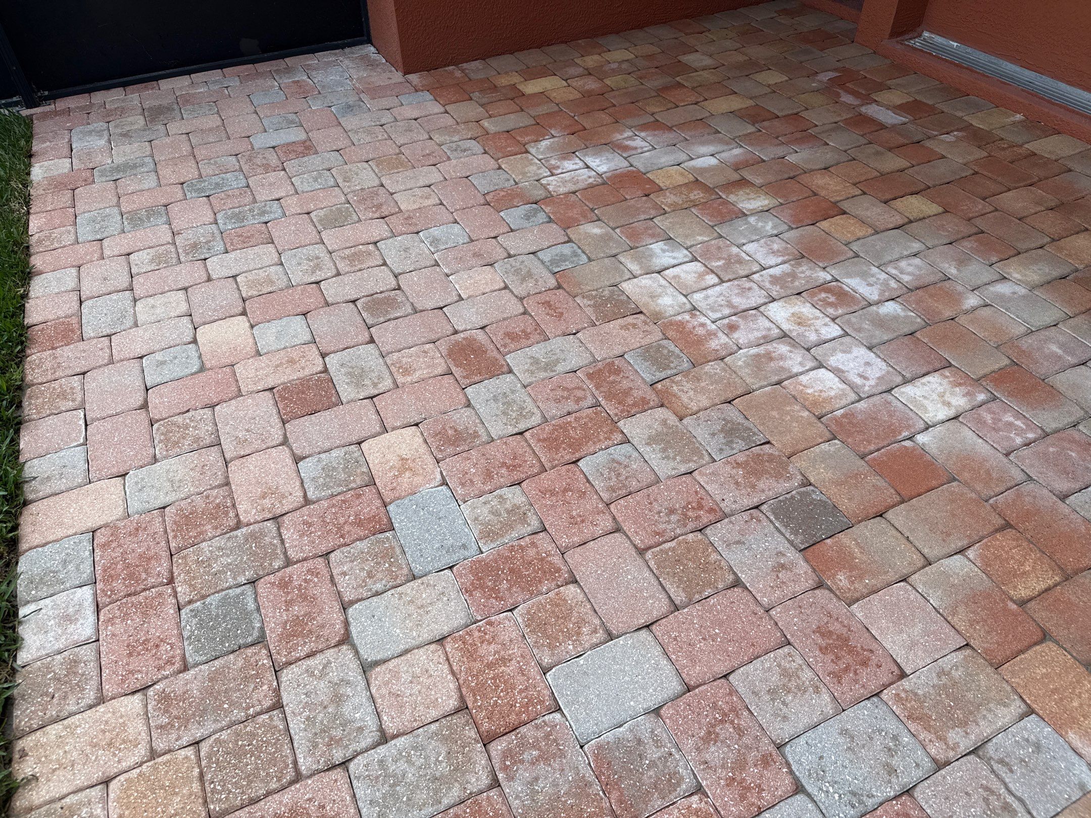 Vinyl Fence & Paver Patio Cleaning β Creekside Oaks, Parrish, FL by Sunshine AquaWash