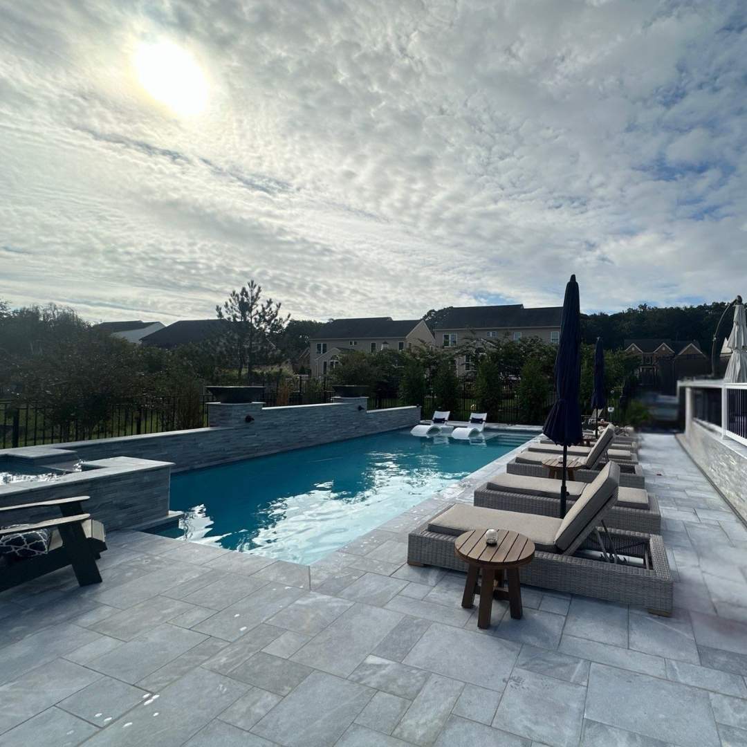 Gunite Pool w/ Spa and Water Features by Elysium Pools