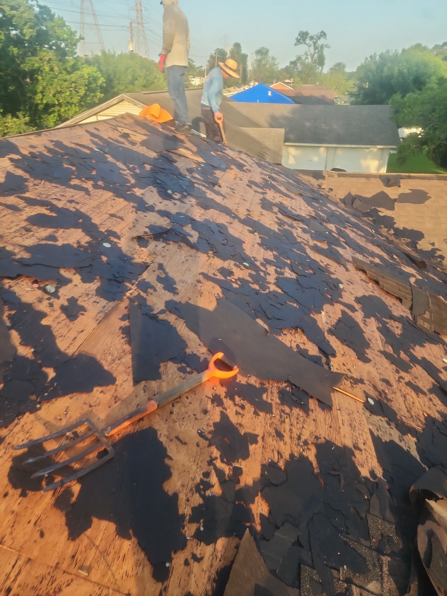Residential Roofing Installation using Owen's Corning Duration (Lifetime) Shingles by Roof Repair Company